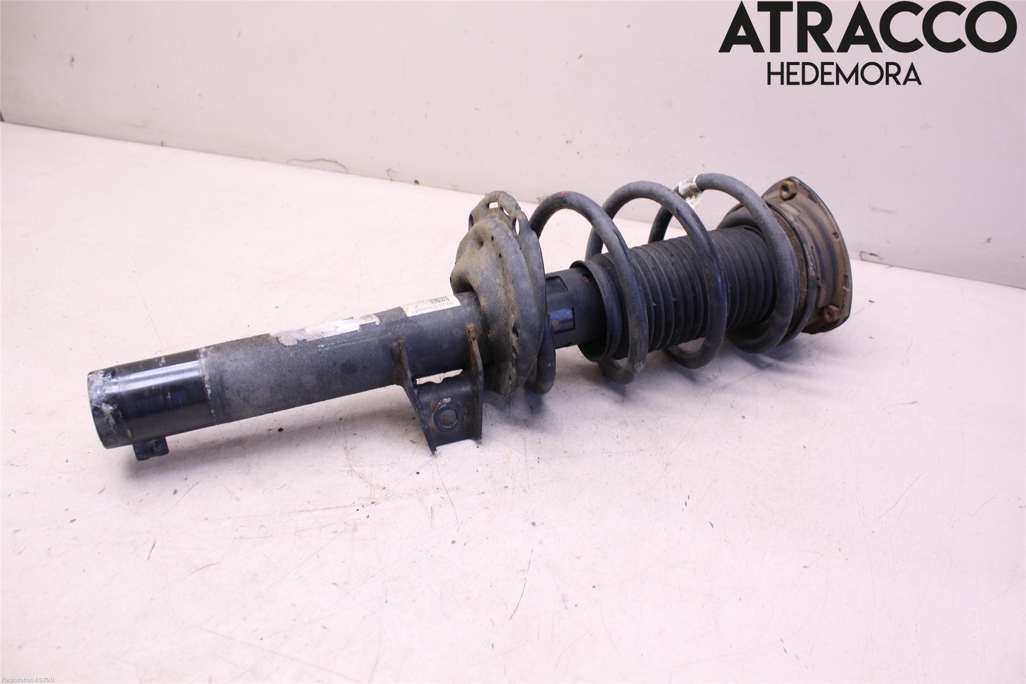 Volkswagen VW TIGUAN 16-24 Fjäderben Fram Höger