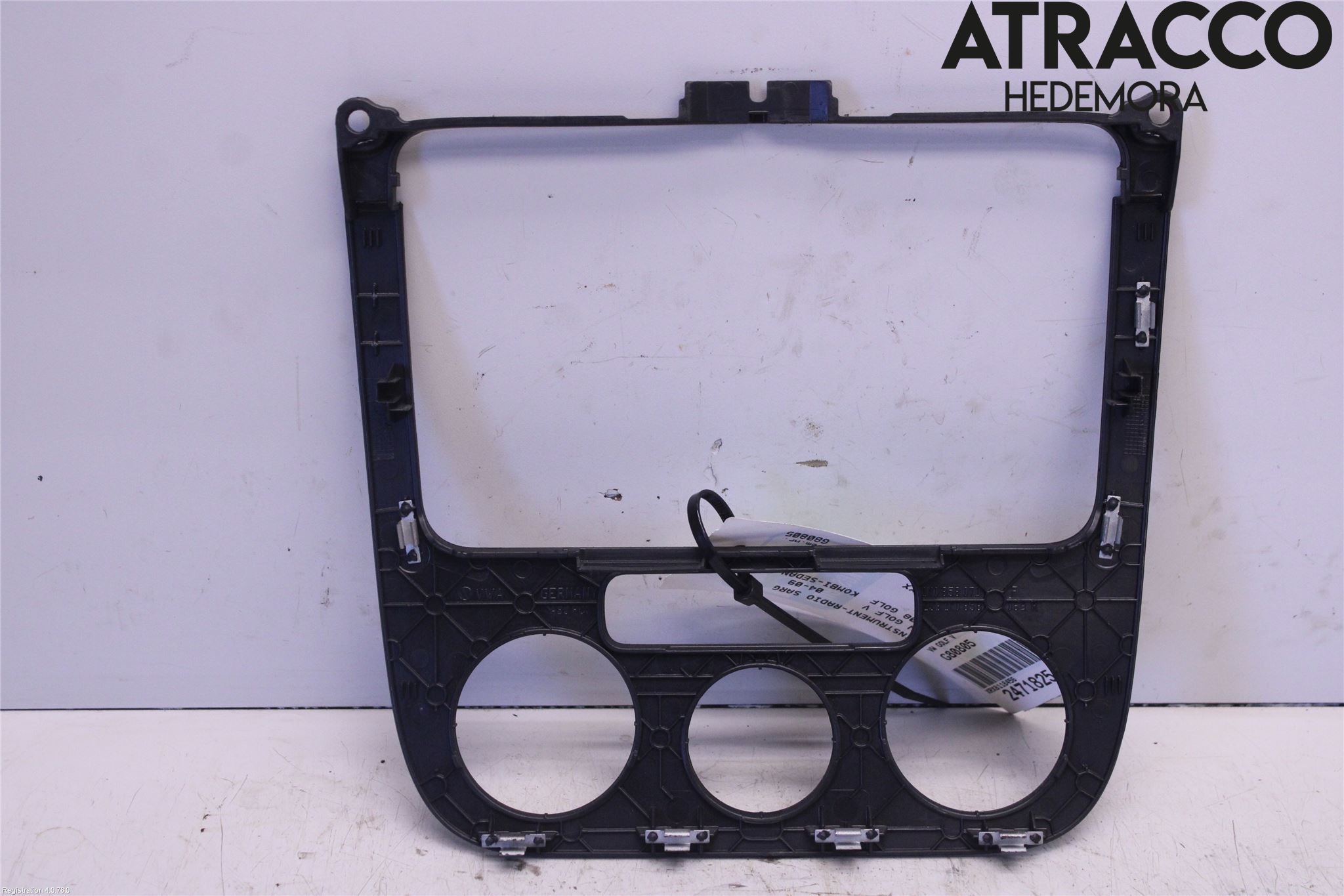 Volkswagen VW GOLF V 04-09 Instrument-Radio Sarg