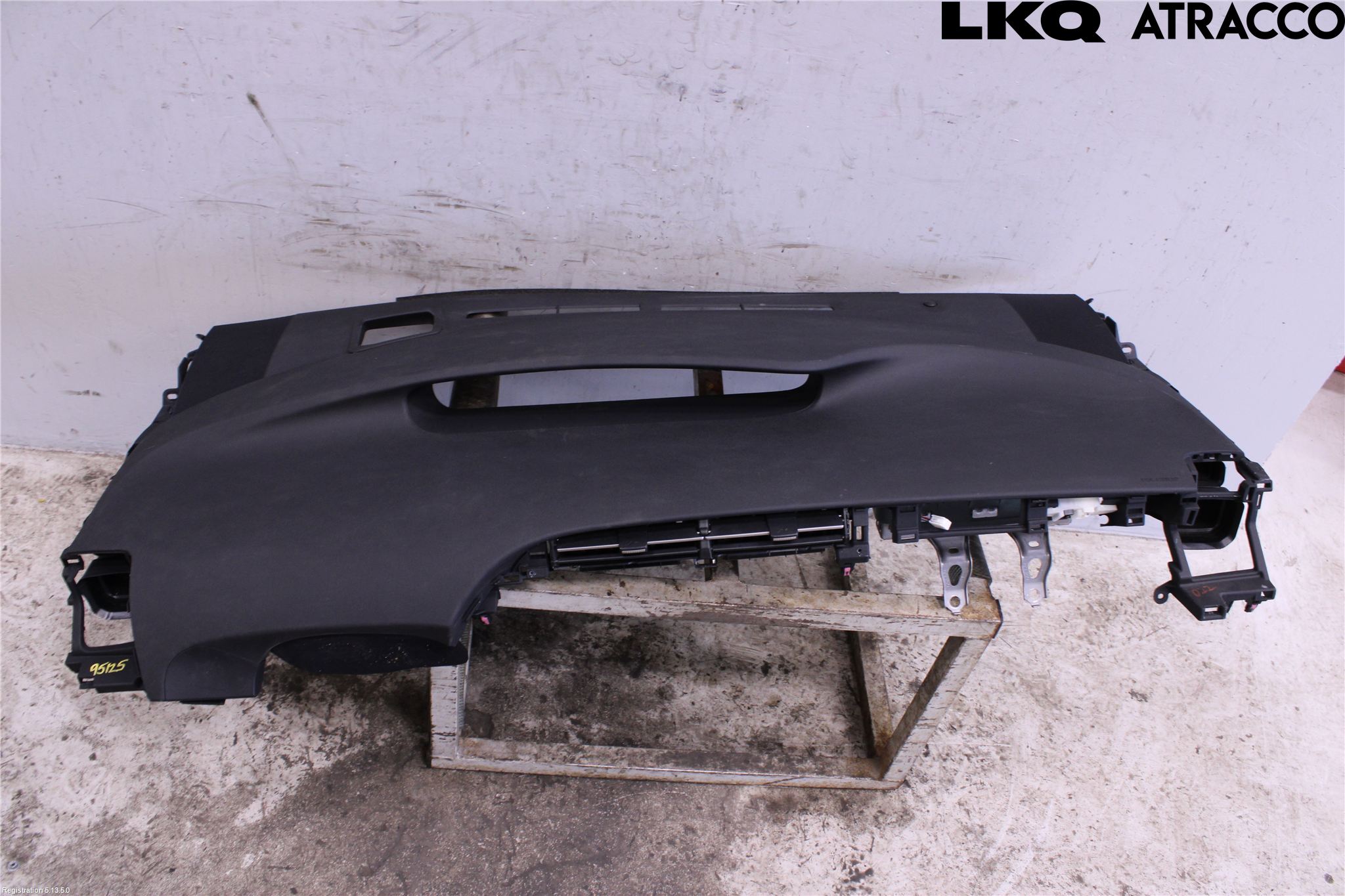 Toyota PRIUS ZVW30 09-20 Instrumentbräda