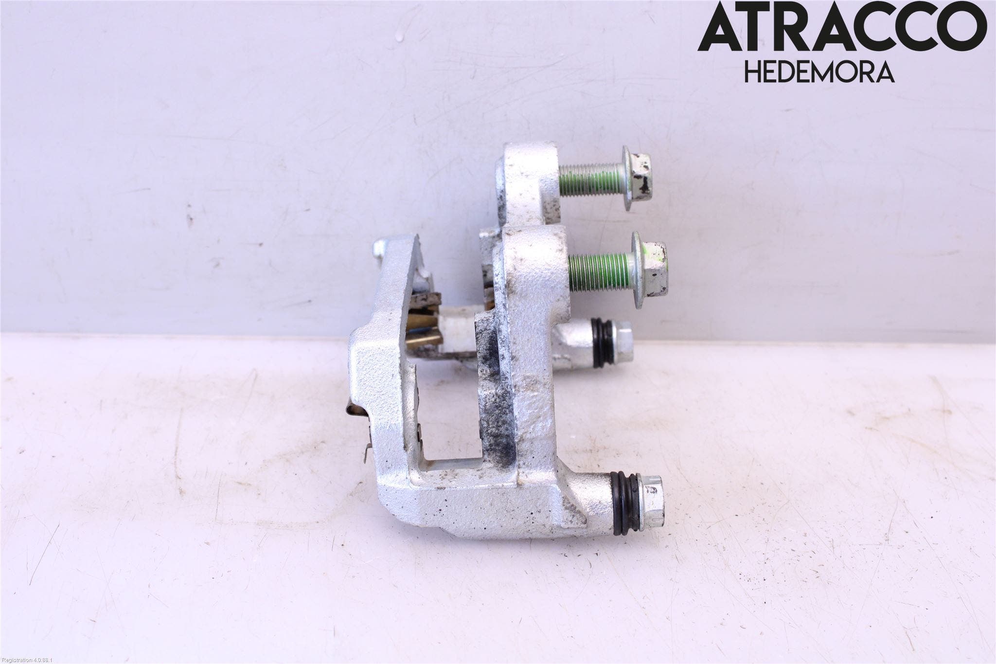 Toyota RAV4 19- Bromsokshållare