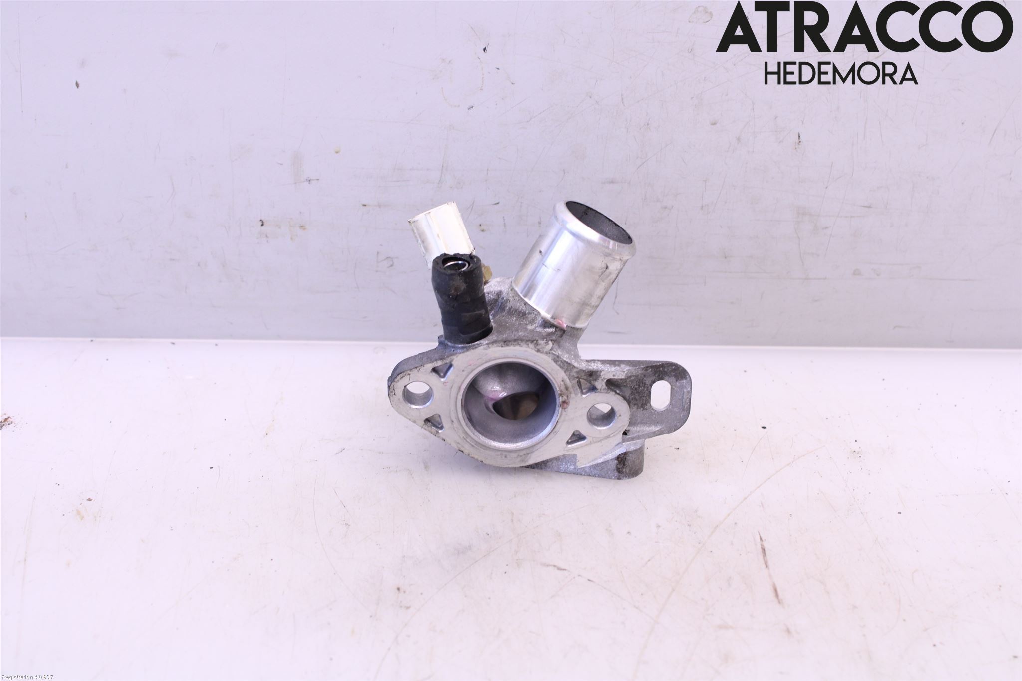 Toyota COROLLA 19- Kylarslang Fördelningsrör