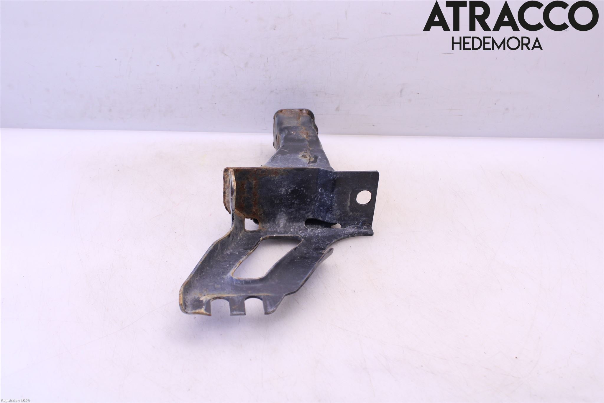 Volvo XC70 08-13 Stötfångarbärjärn Fram