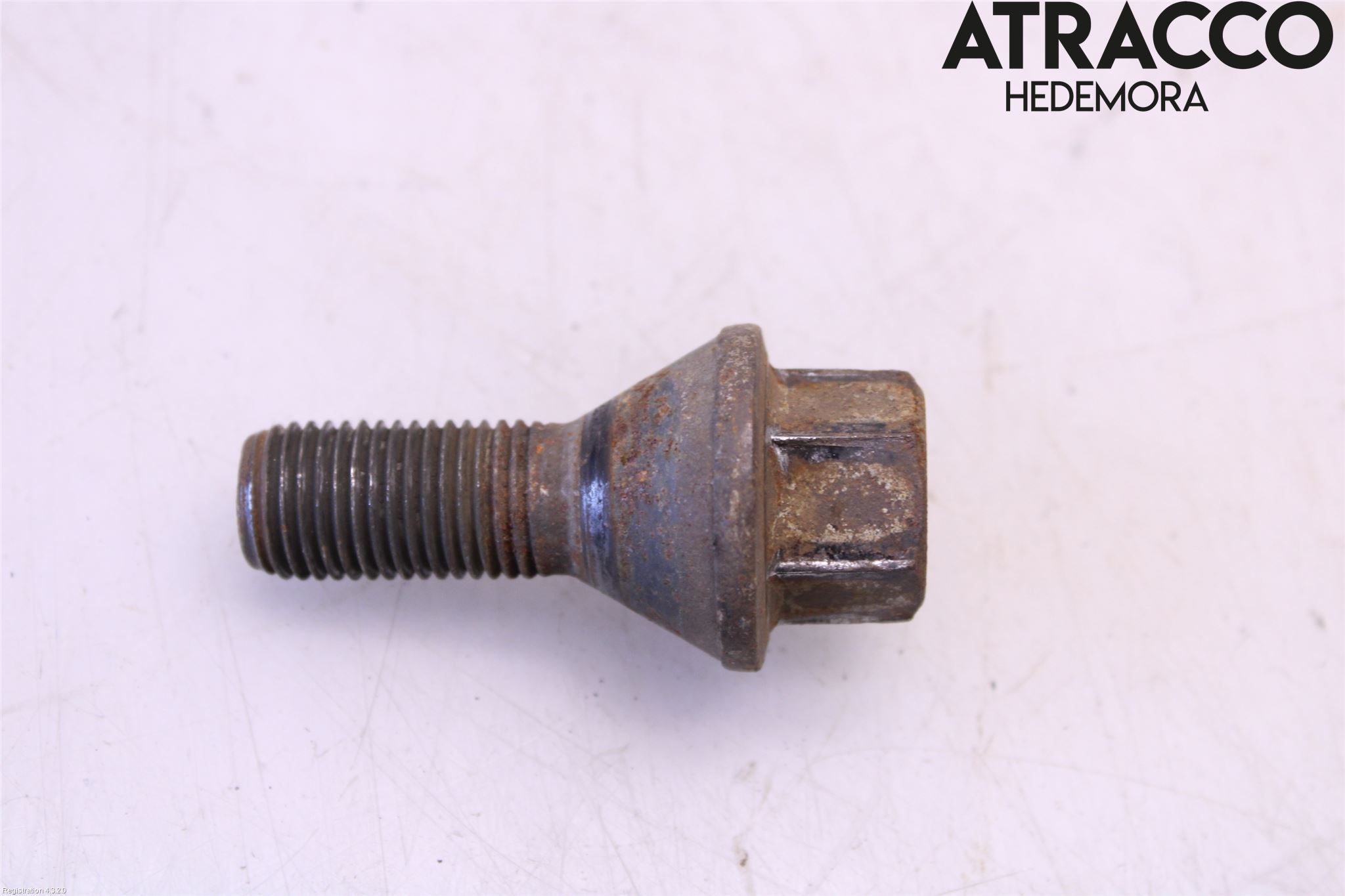 Opel VIVARO 15-19 Hjulmutter-Bult-Sats