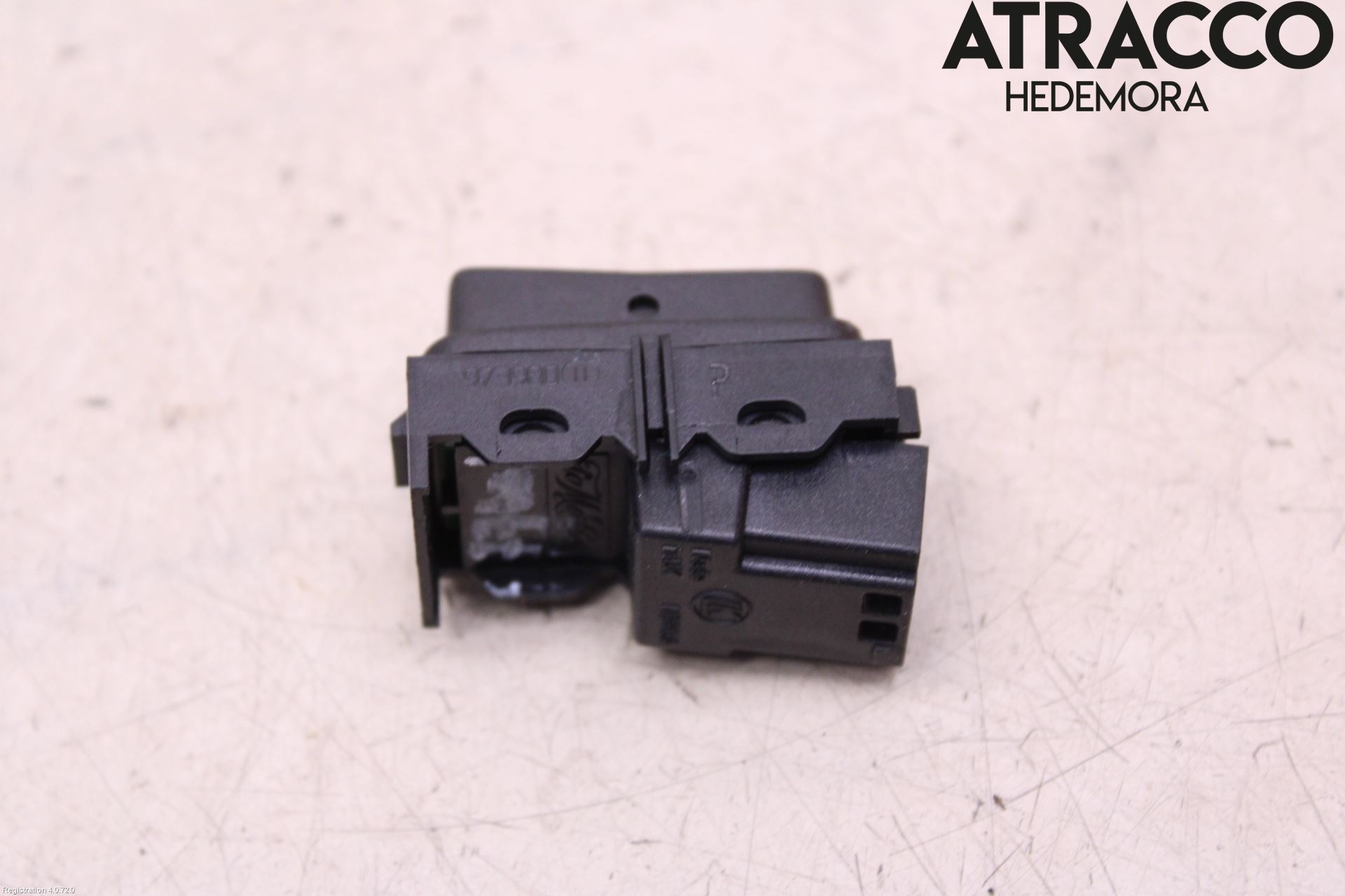 Volvo V70 08-13 Strömställare Centrallås