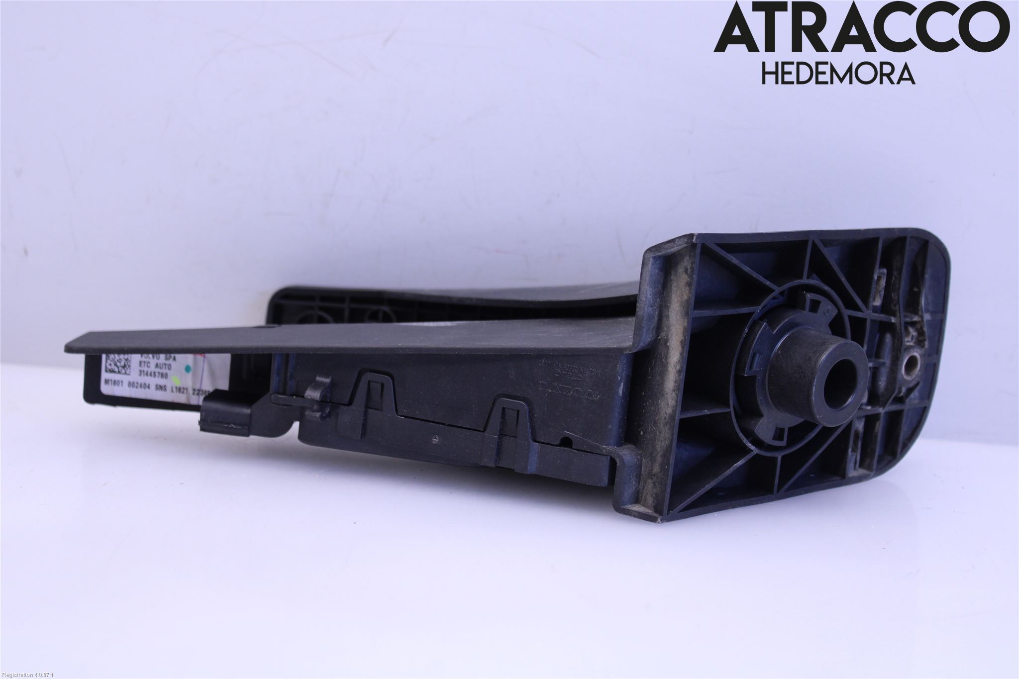 Volvo V90 17->> Gaspedal