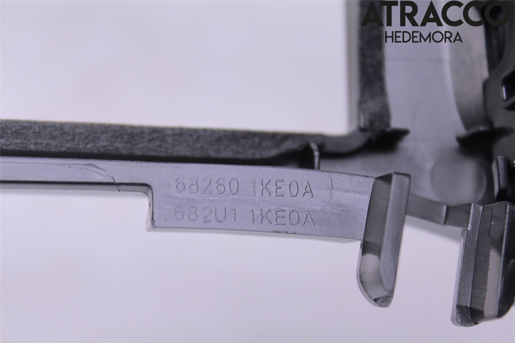 Nissan JUKE 10-14 Defrosterkanal-Munstycke