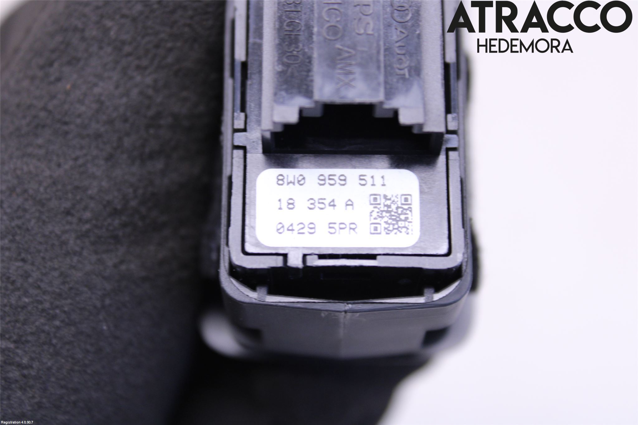 Audi A4/S4 B9 20- Strömställare Dragkrok