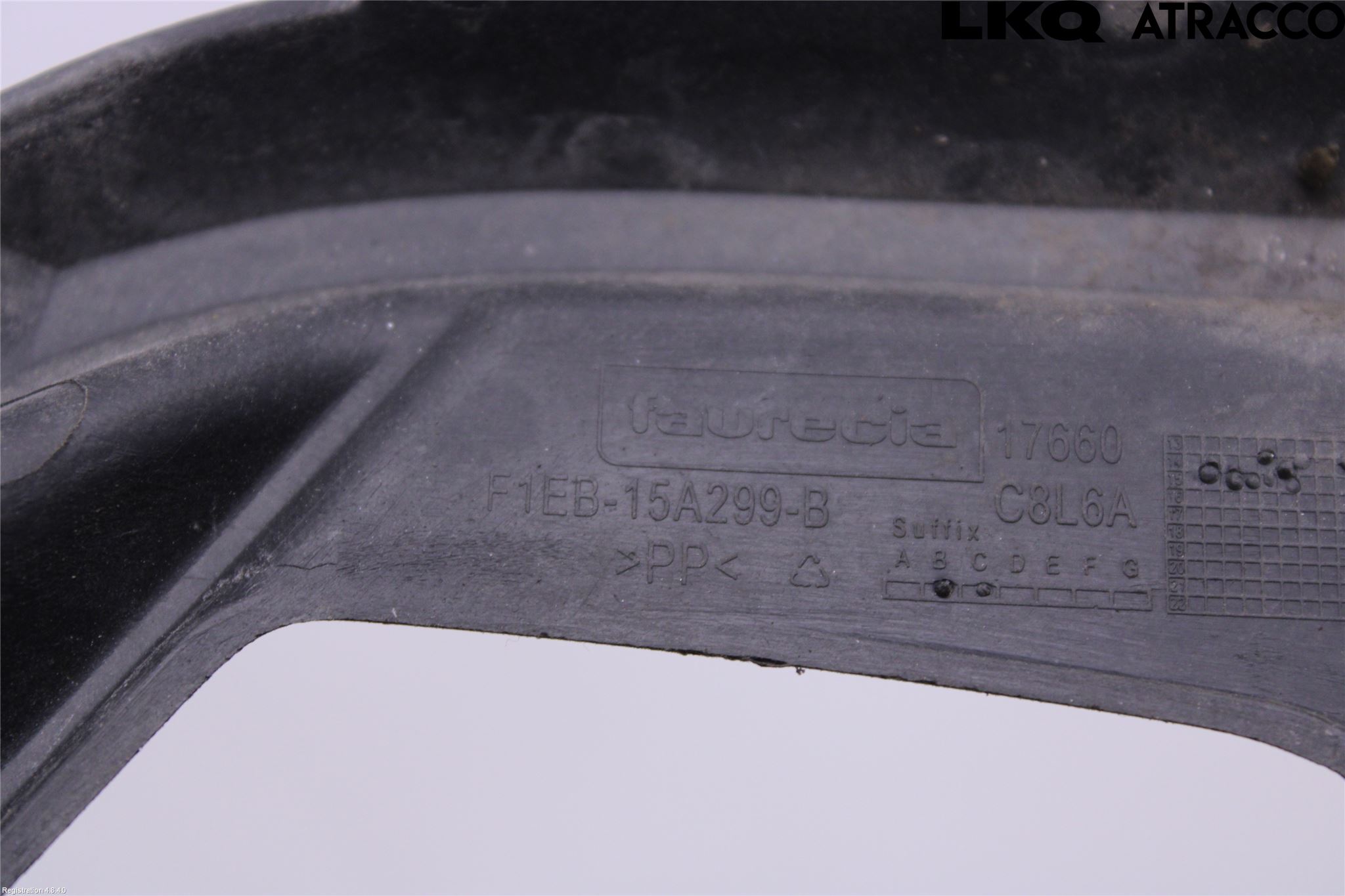 Ford FOCUS 15-18 Dimljussarg Fram