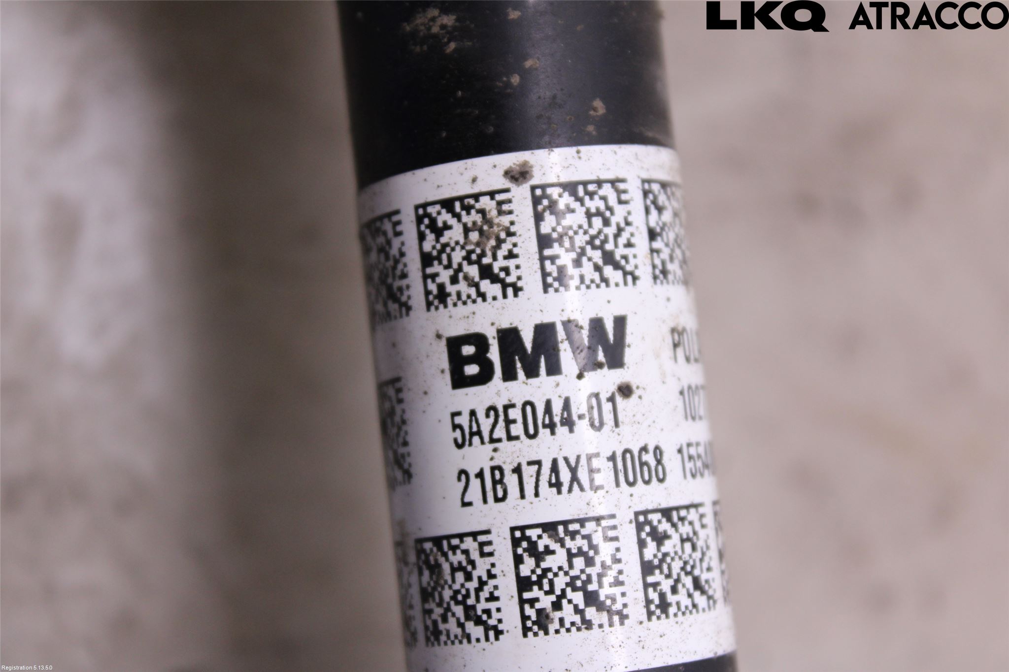 BMW 1 F40 19- Drivaxel Fram Höger