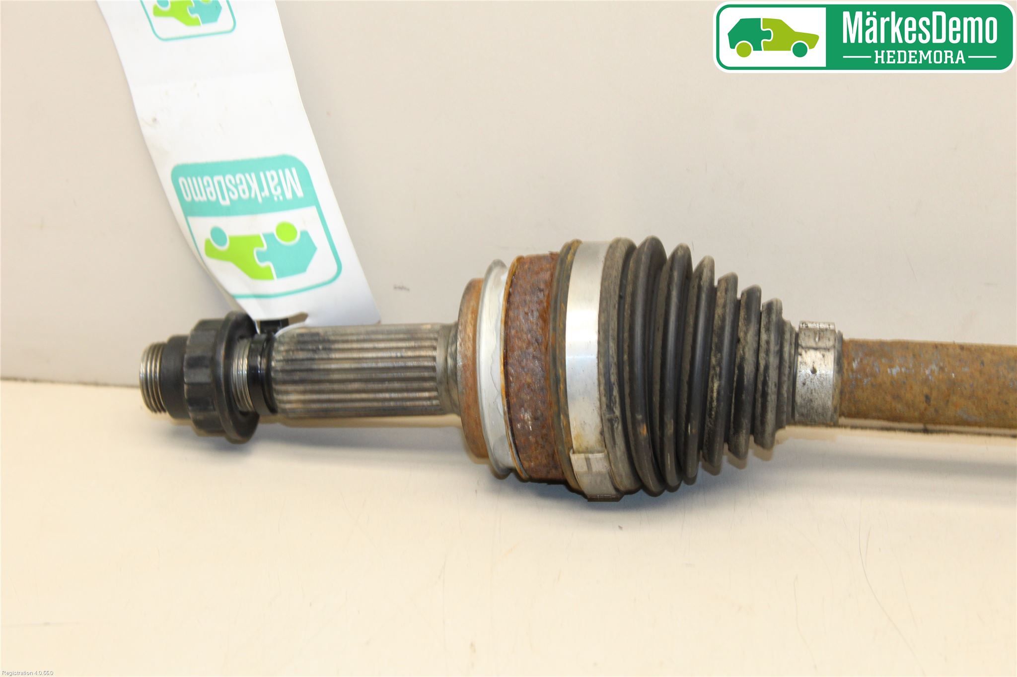 Toyota RAV4 13-18 Drivaxel Bak Vänster