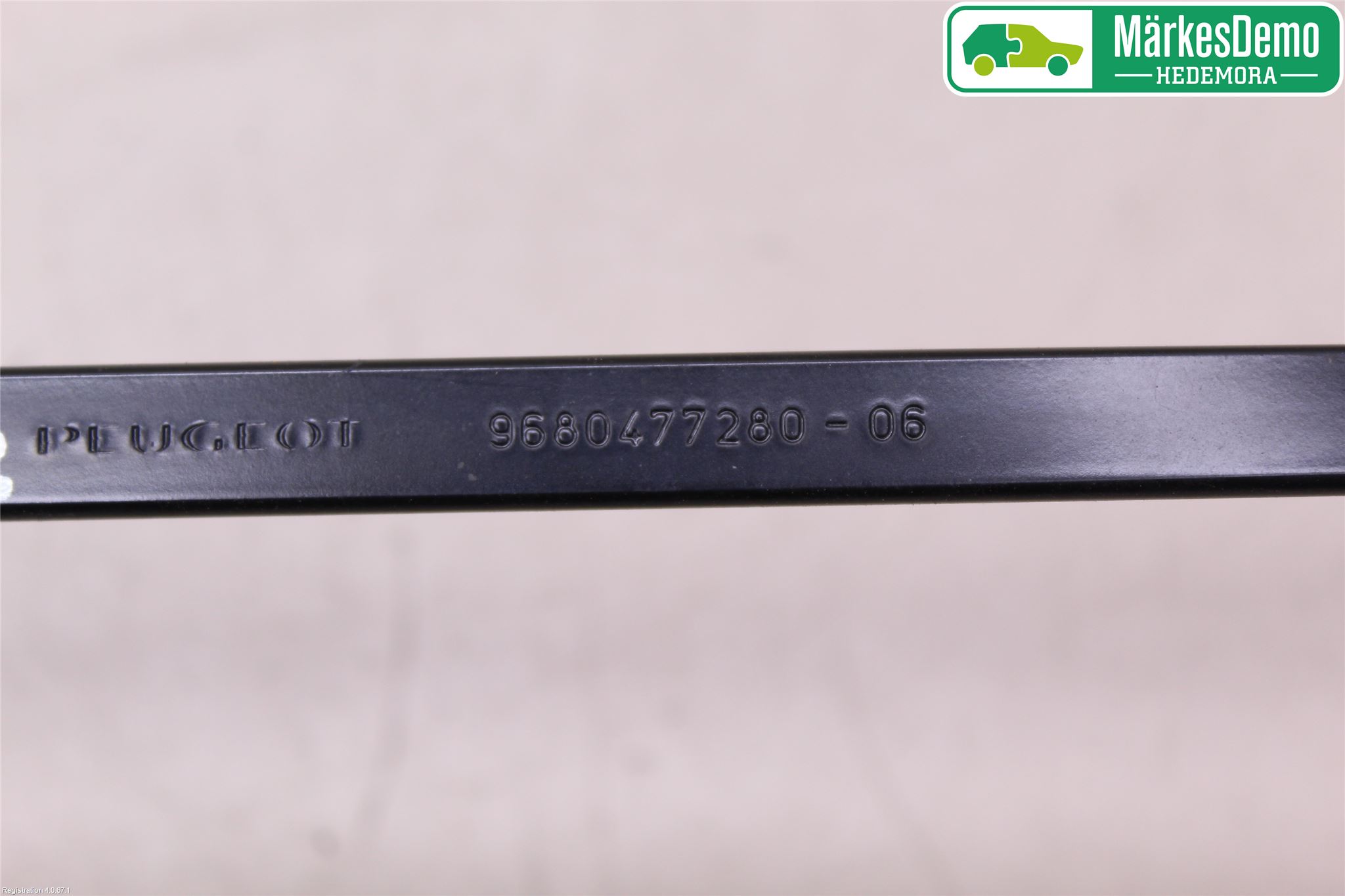 Peugeot 308 08-13 Torkararm Armar Vindruta