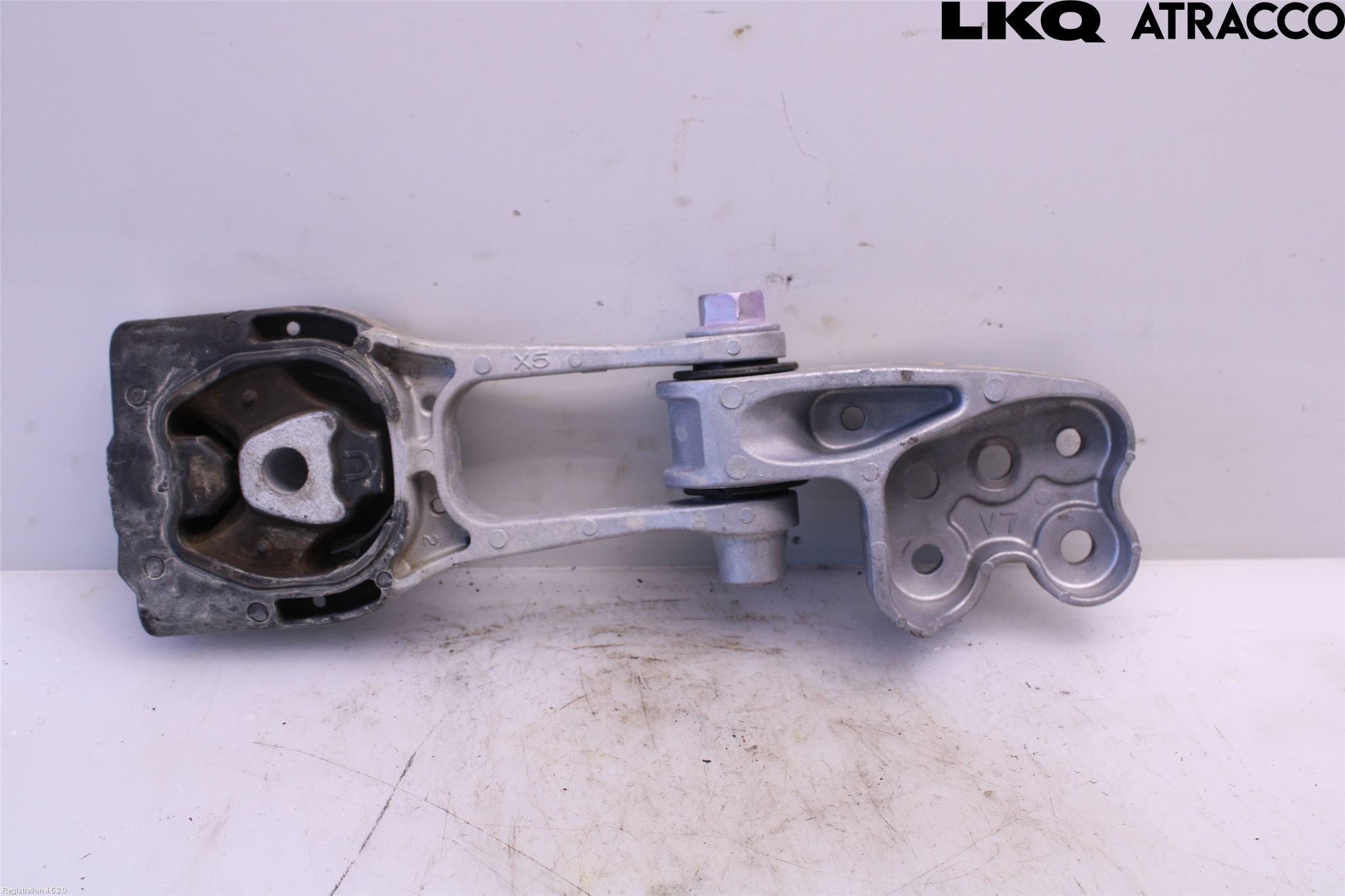 Toyota COROLLA CROSS XG10 22- Motorfäste
