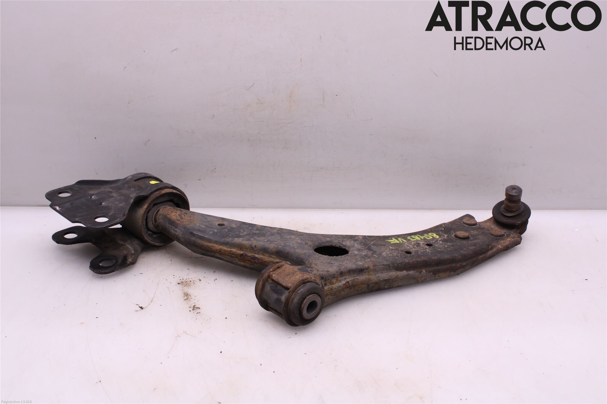 Ford FOCUS 11-14 Bärarm Fram Undre Vä