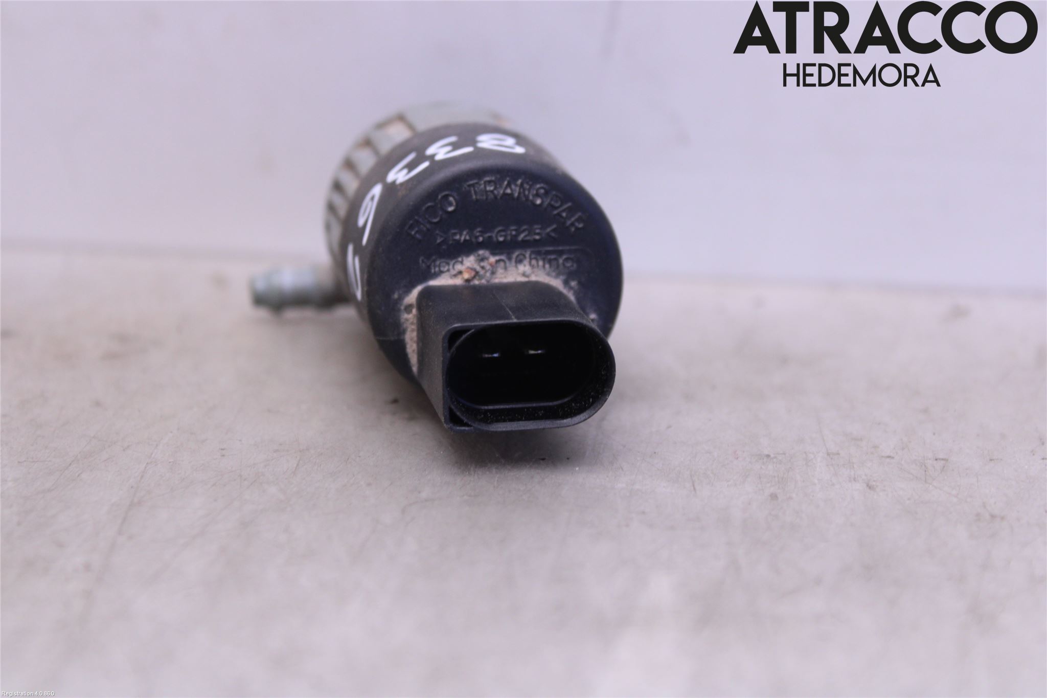 Nissan QASHQAI 10-14 Spolarpump Baklucka