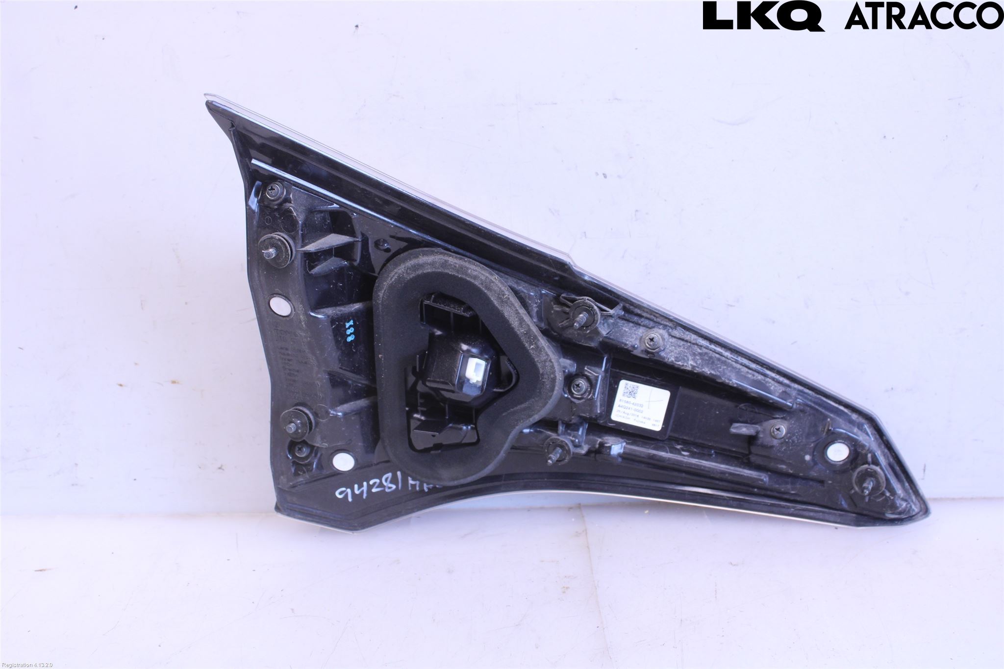 Toyota RAV4 13-18 Bakljus Lucka Hö