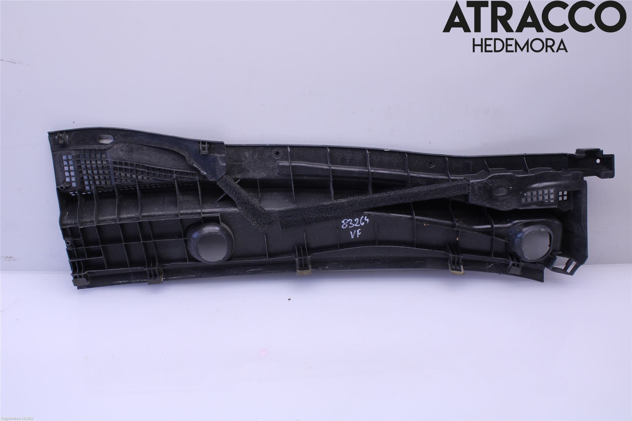 Mazda 5 10-18 Torpedplåt-Torpedplast