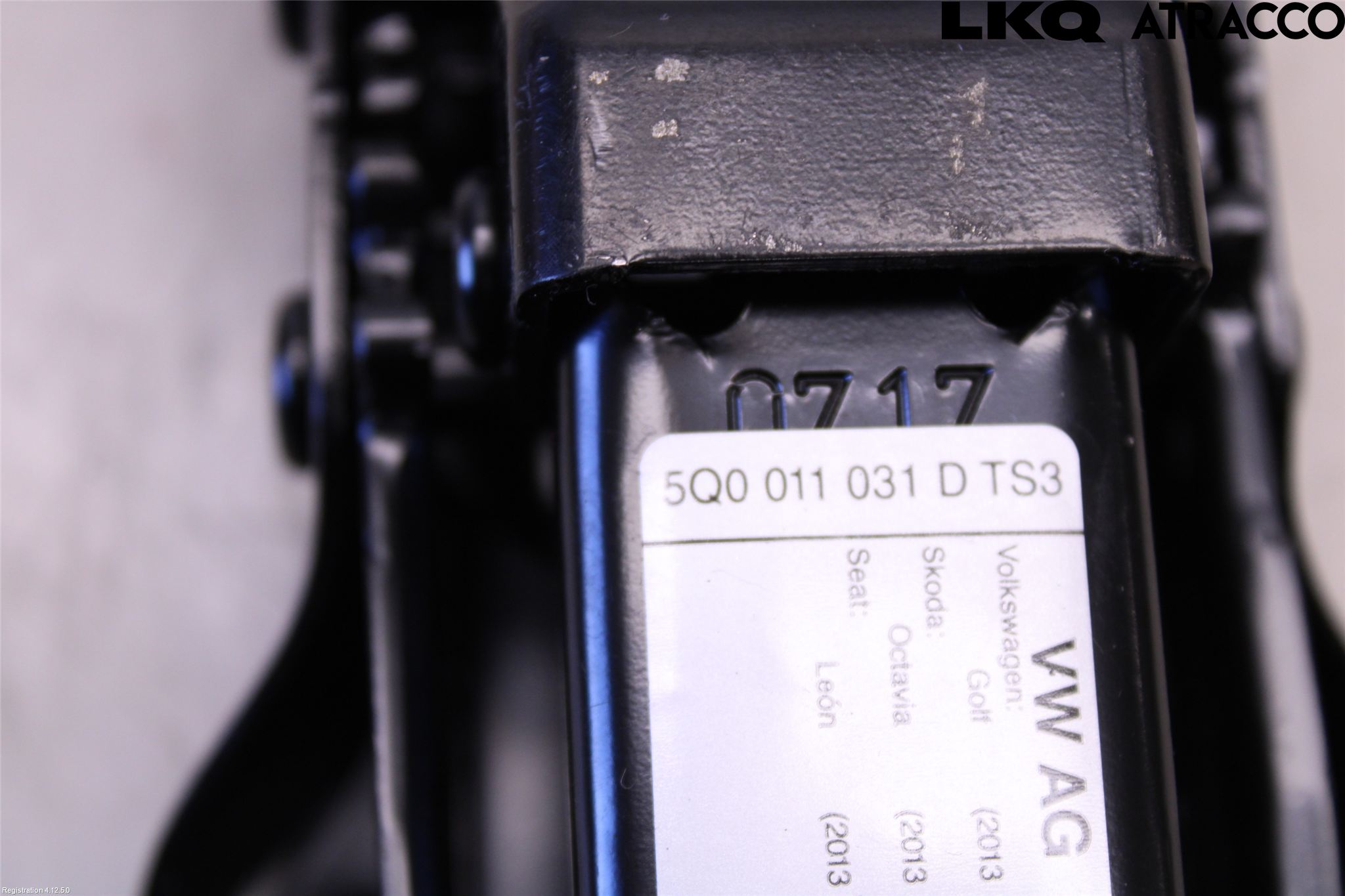 Volkswagen VW GOLF / E-GOLF VII 13-20 Domkraft