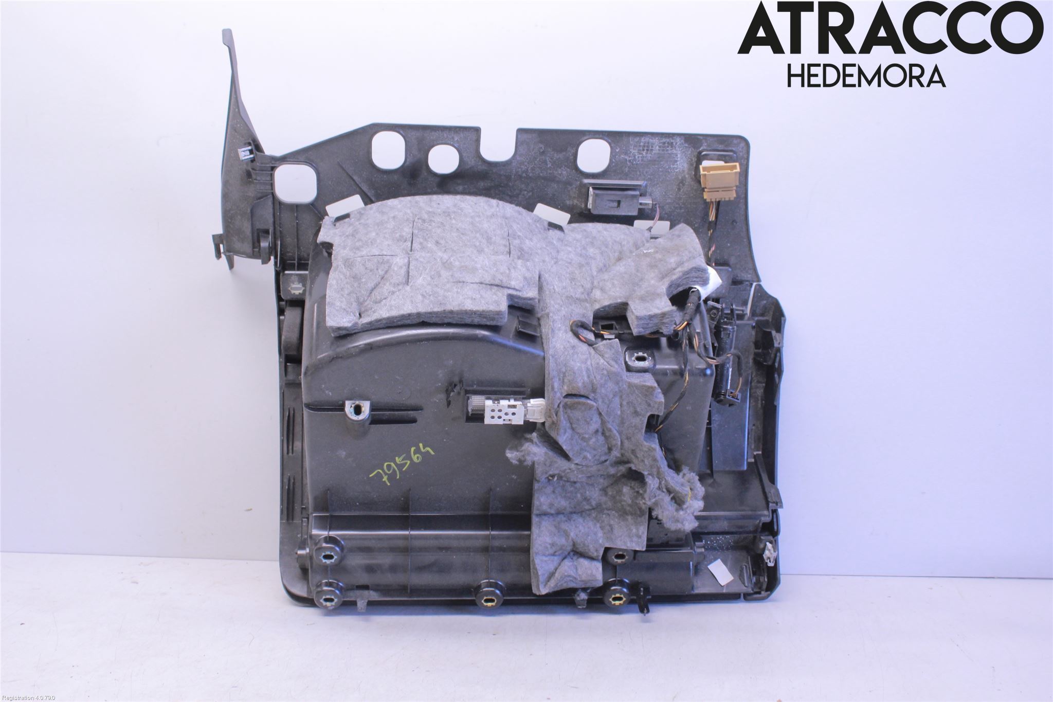 Audi Q5 09-16 Handskfack