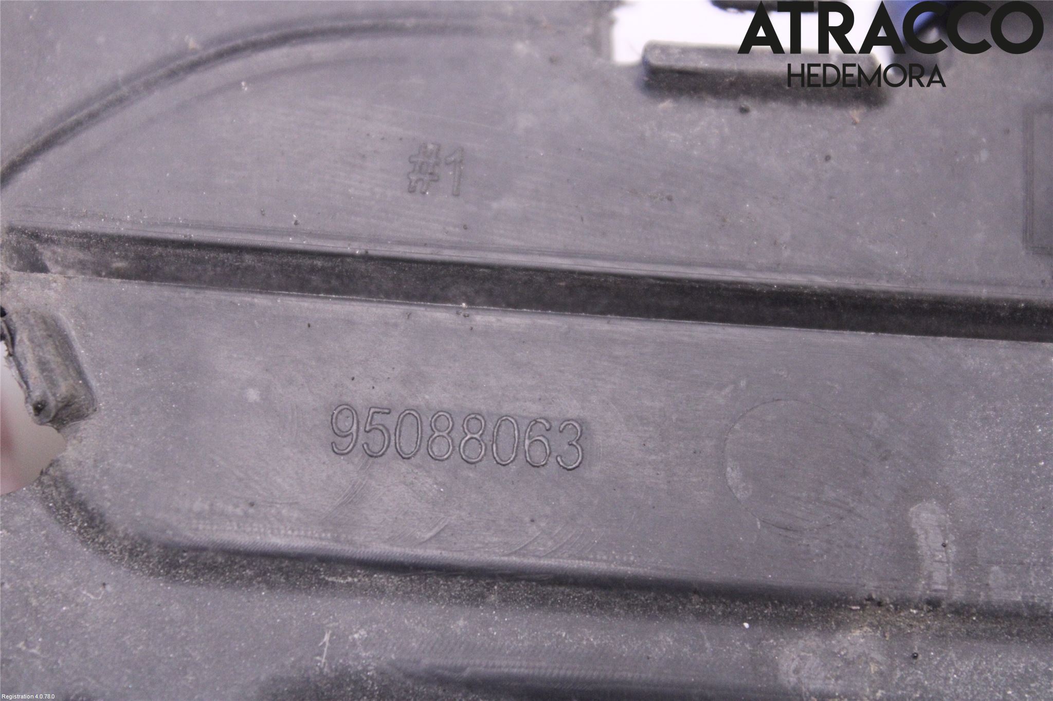 GM CHEVROLET CRUZE Grill-Galler