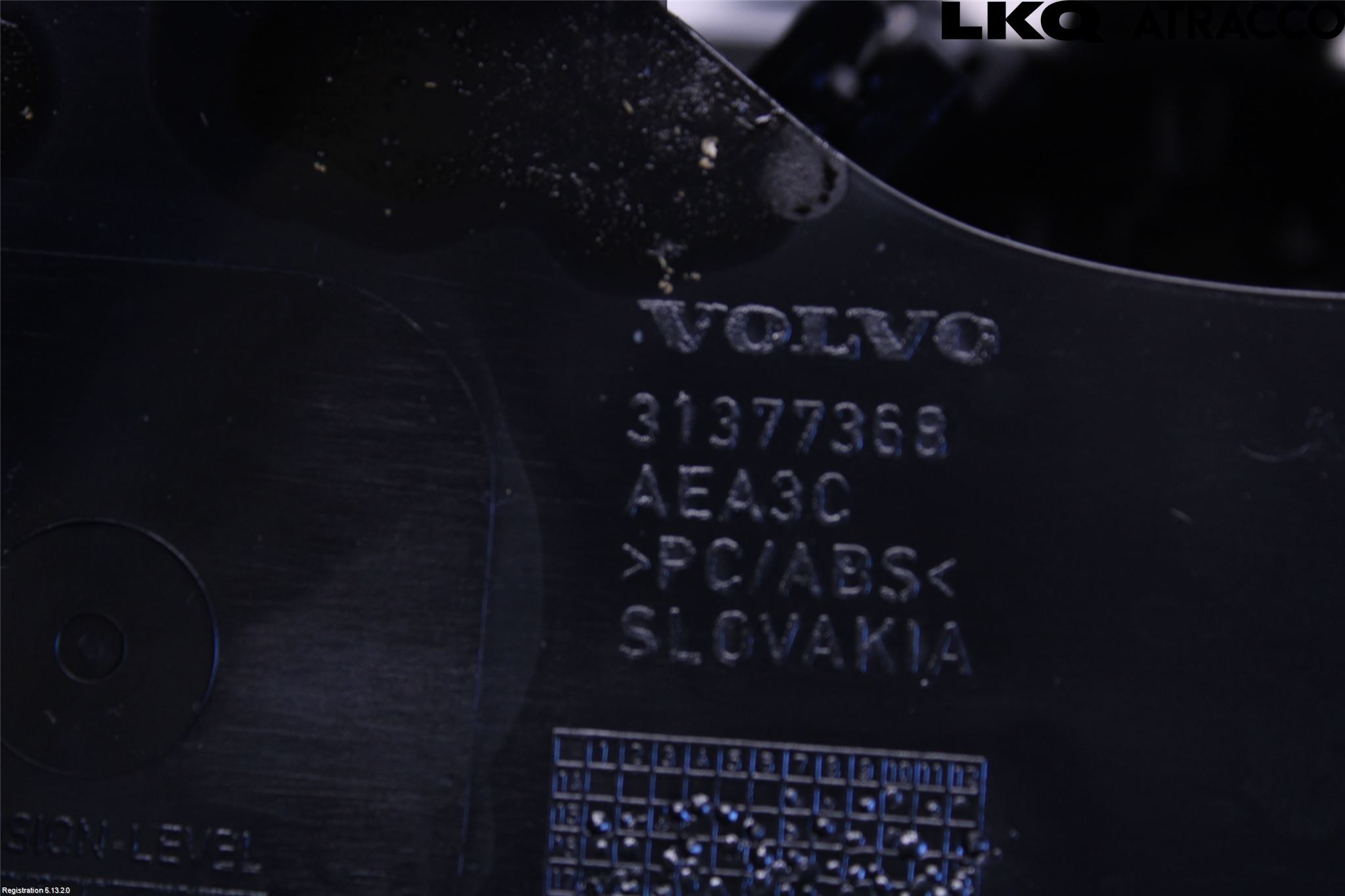 Volvo V90 17->> Mugghållare