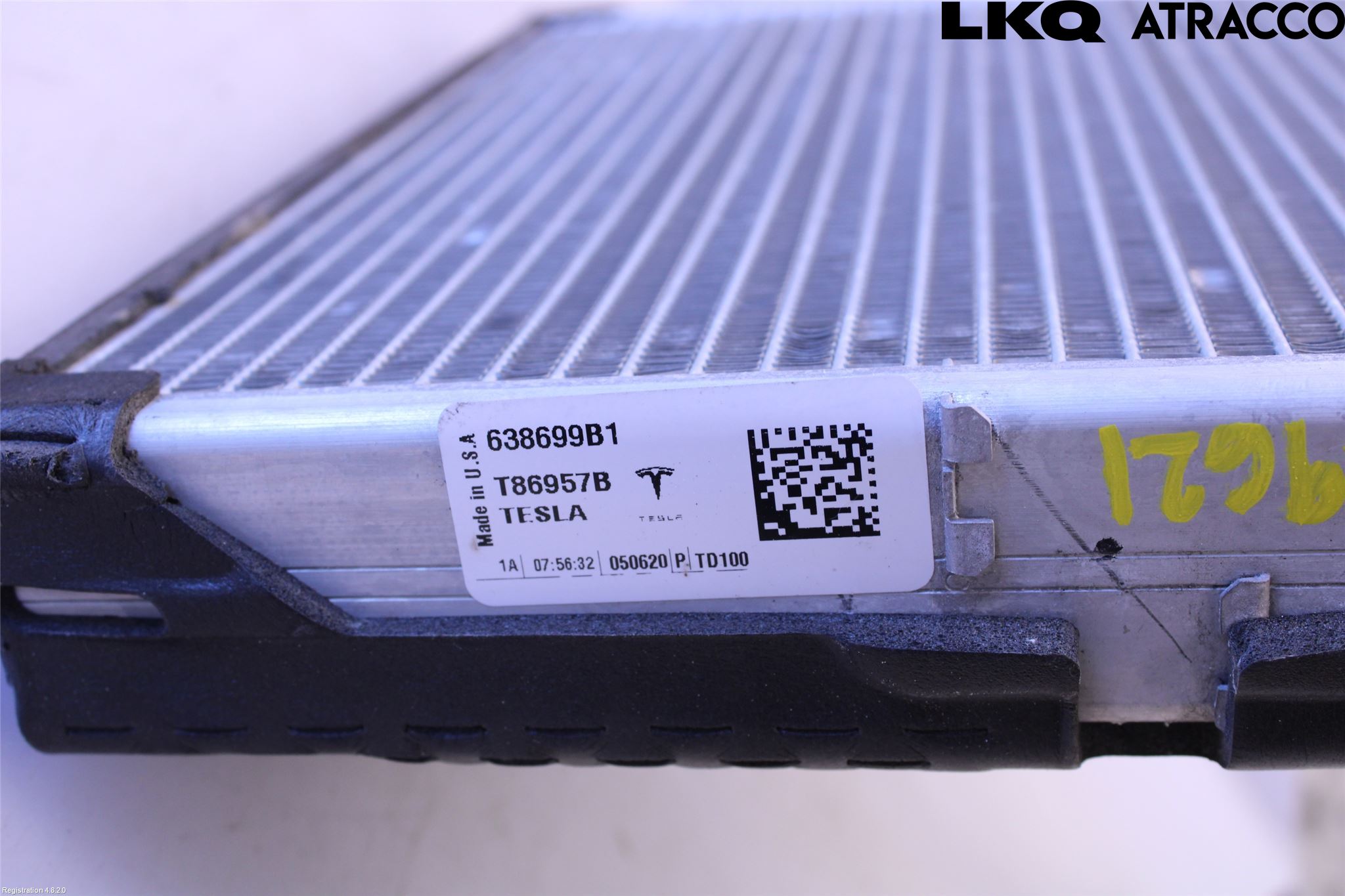 Tesla MODEL 3 17- Värme Cellpaket Komp