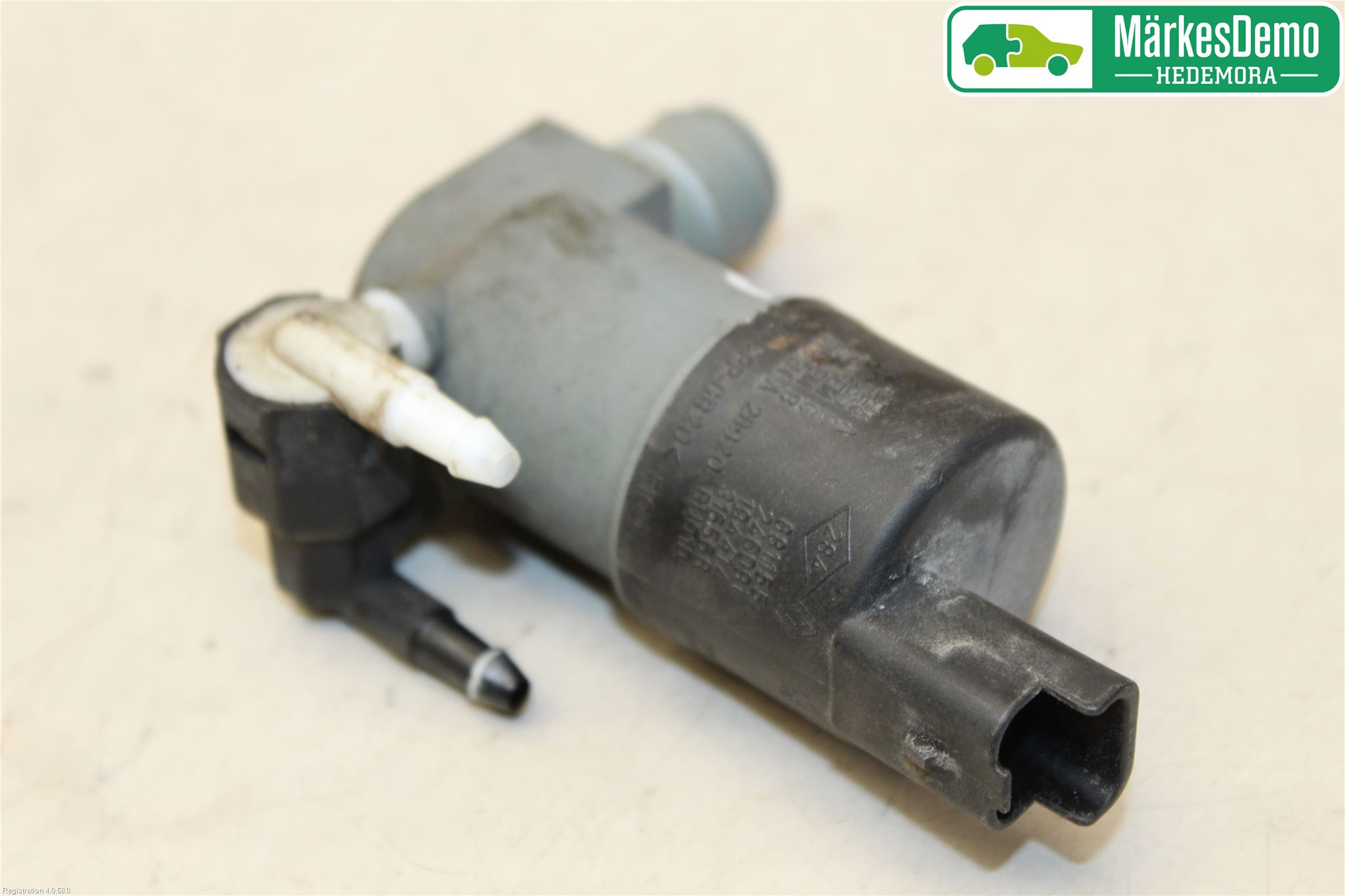 Nissan QASHQAI 10-14 Spolarpump Vindruta