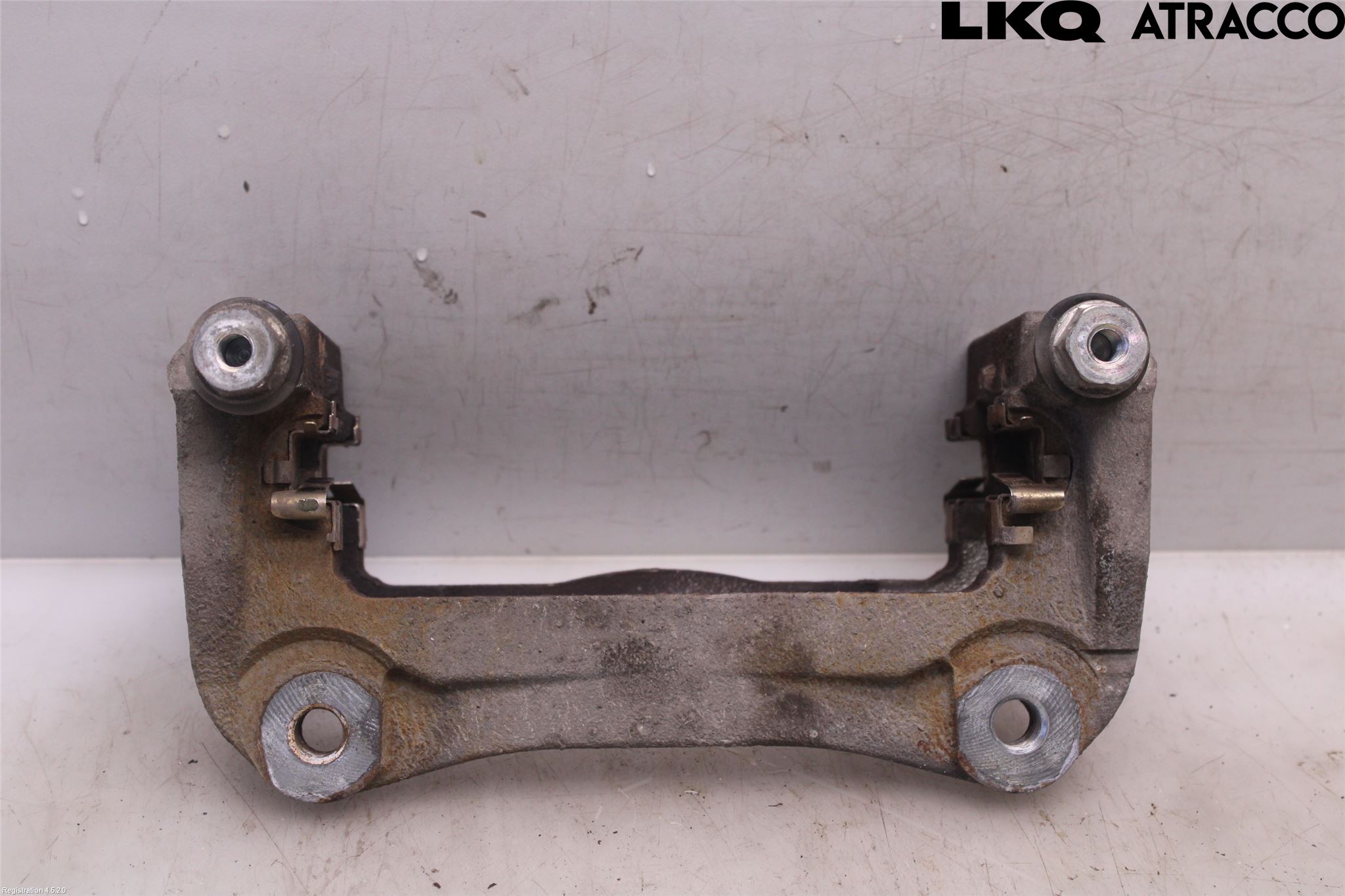 Toyota RAV4 19- Bromsokshållare