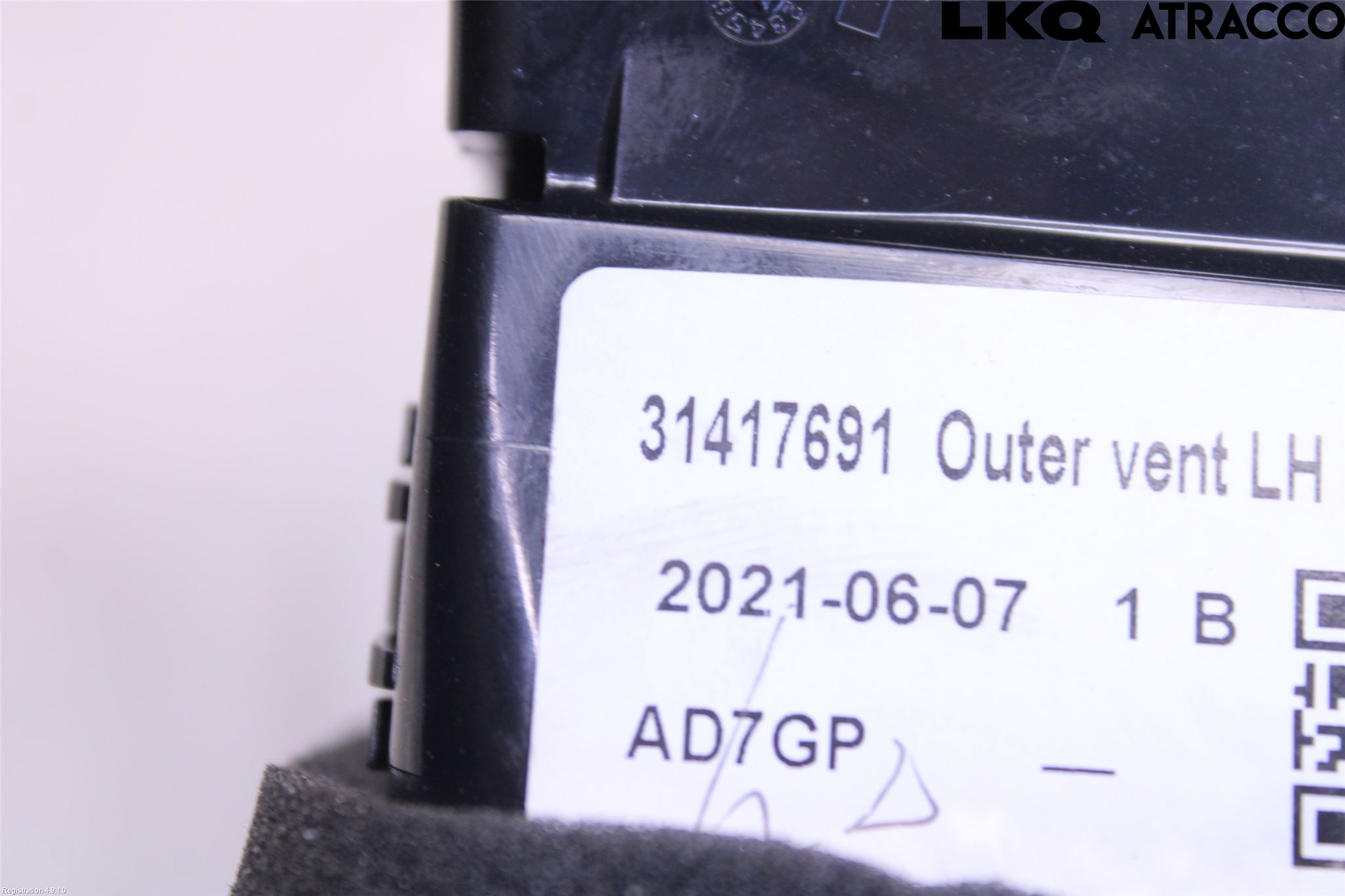 Volvo XC60 18- Defrosterkanal-Munstycke