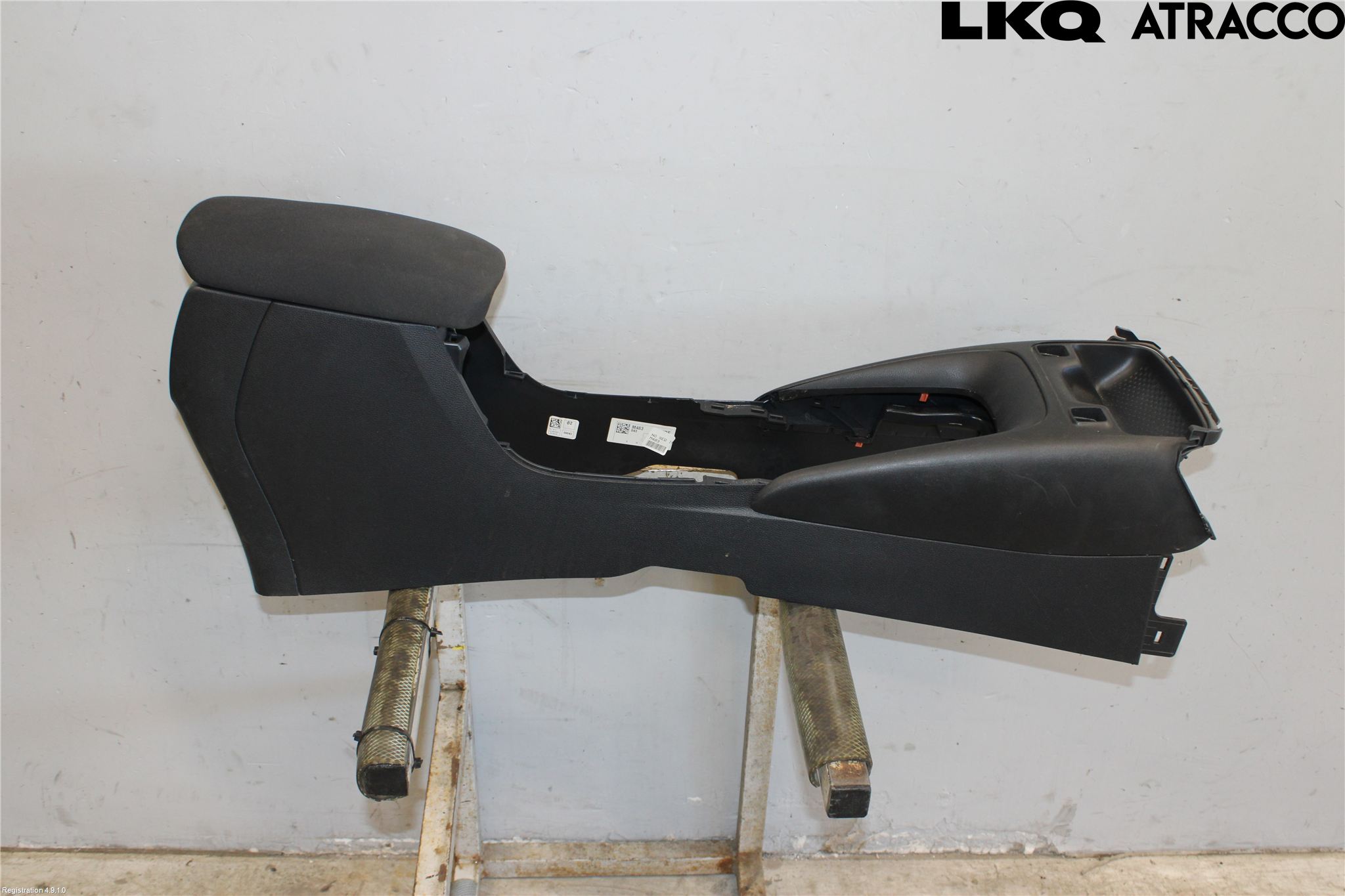 Toyota COROLLA 19- Instrumentkonsoll Golv