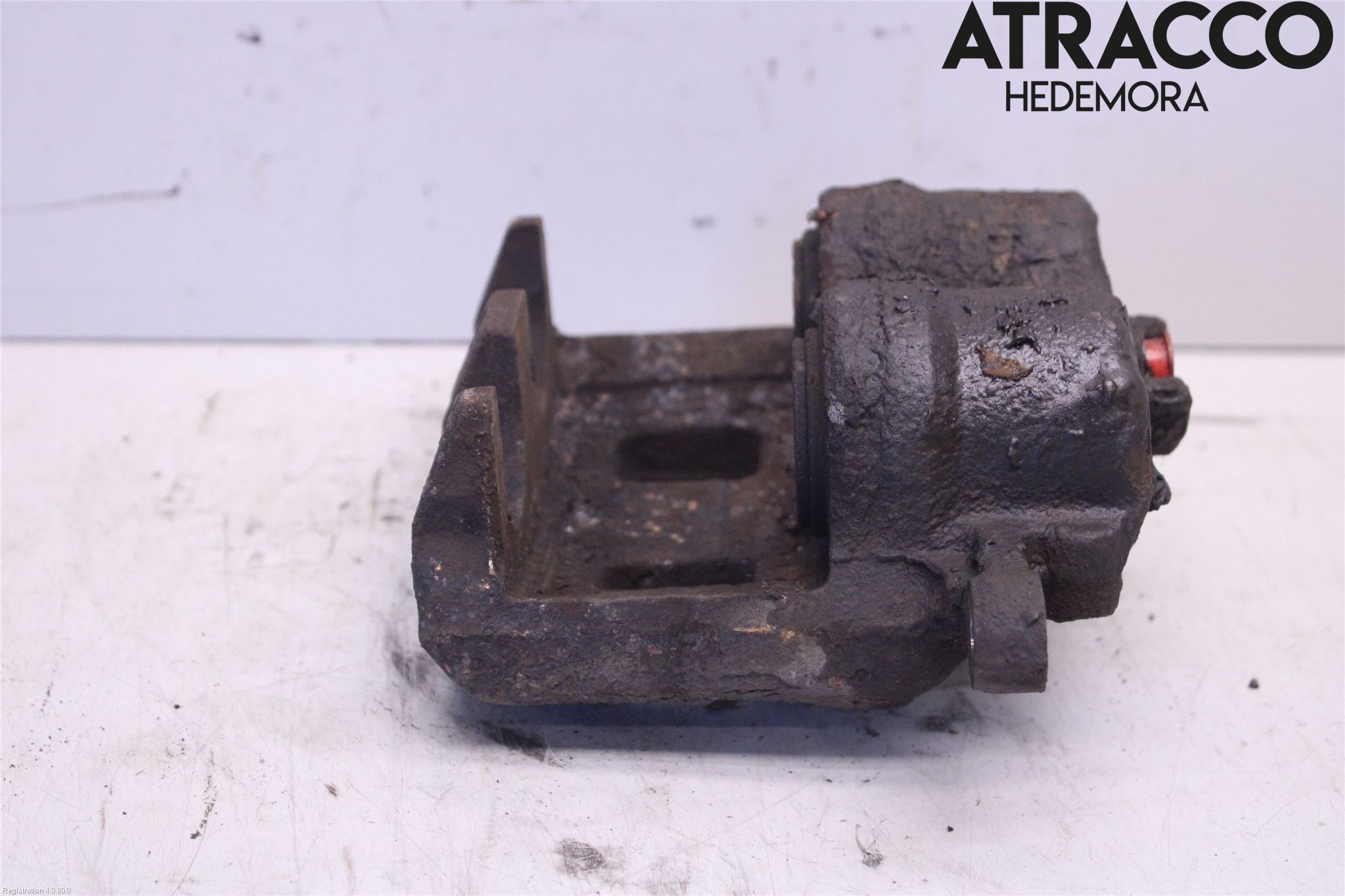 Subaru IMPREZA II  01-02 Bromsok Fram Höger