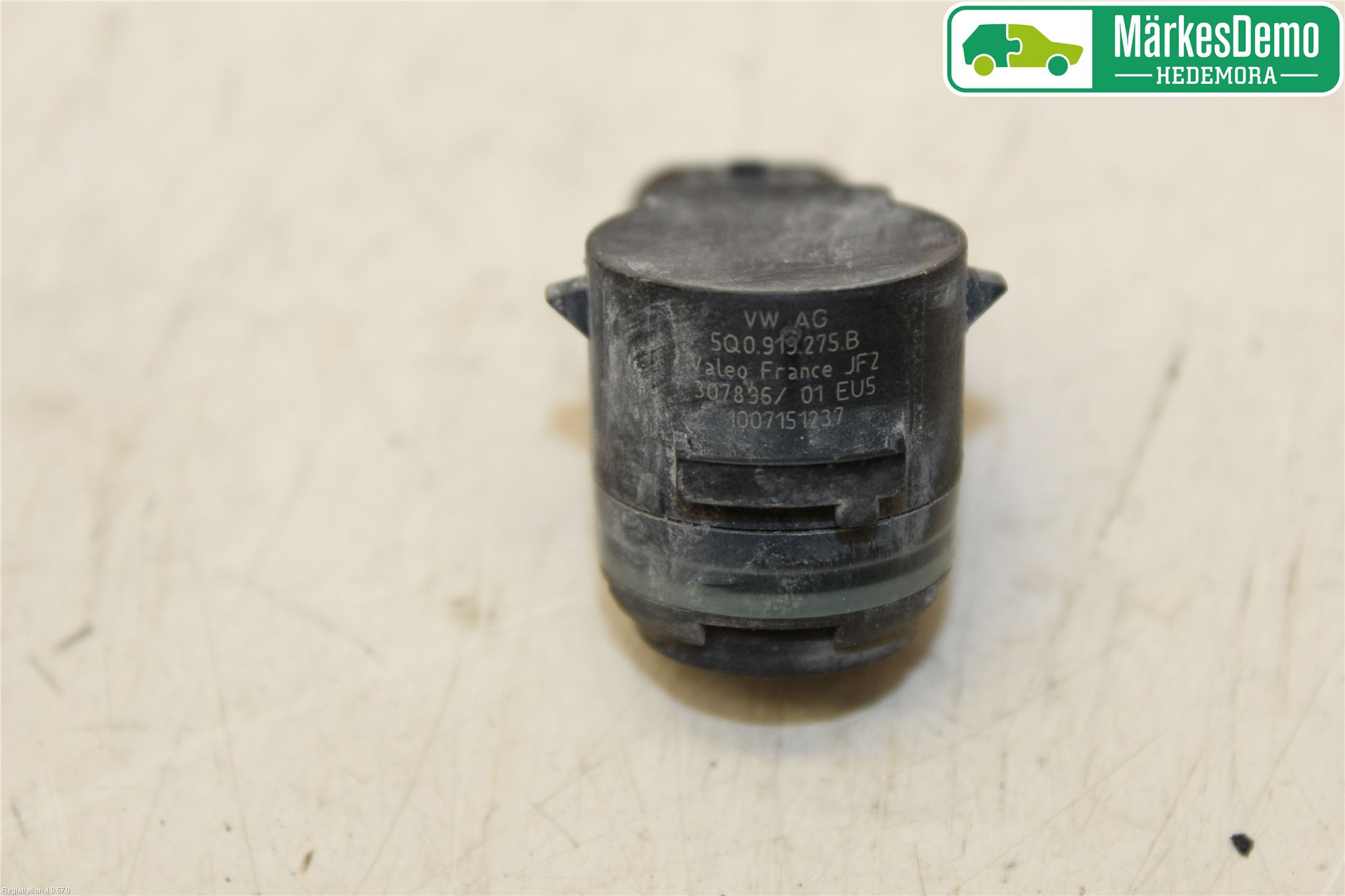 Volkswagen VW GOLF / E-GOLF VII 13-20 Parkeringshjälp Frontsensor