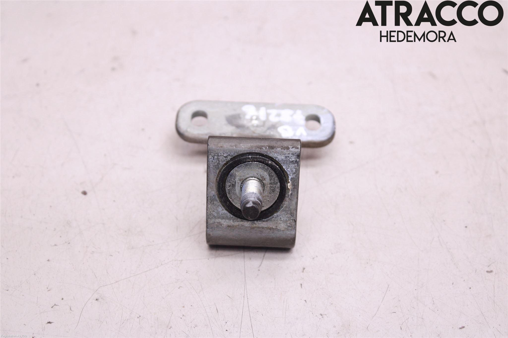 Audi A3/S3 05-13 Bakluckegångjärn Vä