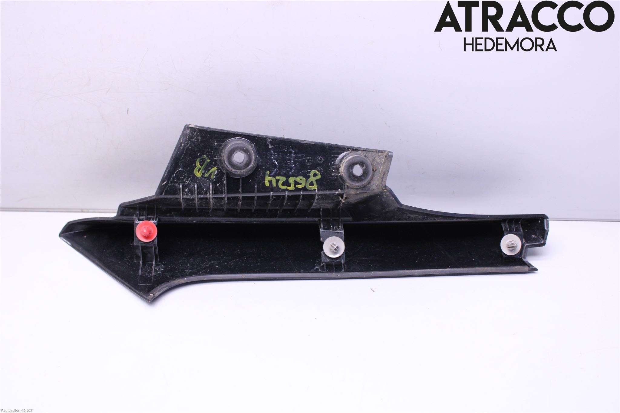 Nissan X-TRAIL 14-21 Spoiler Baklucka