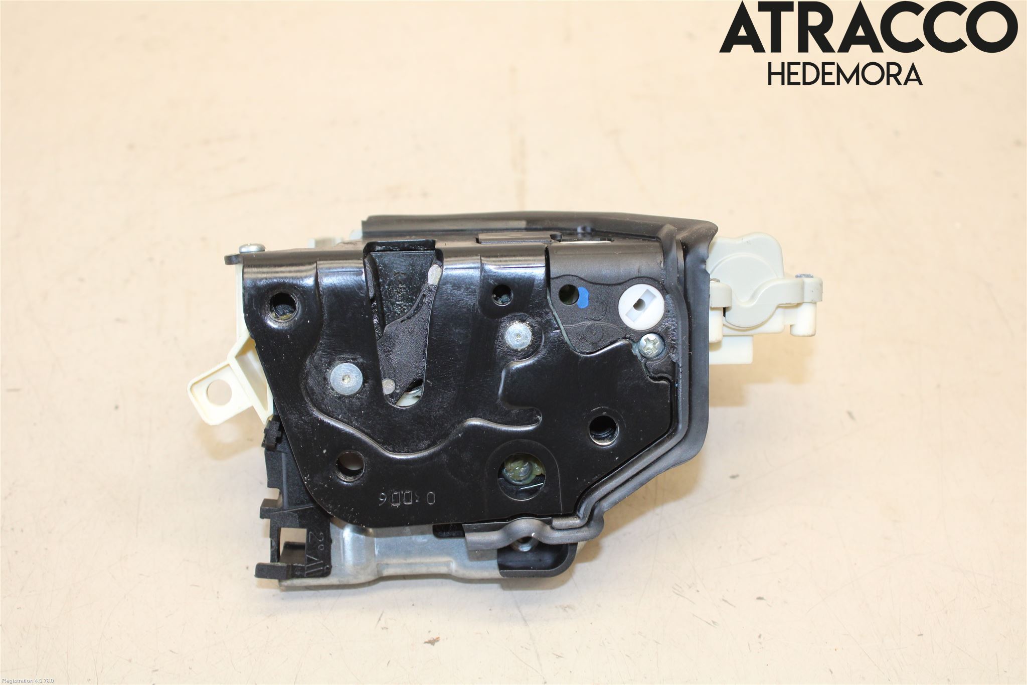 Audi A4/S4 B9 16-19 Låskista-Dörrlås