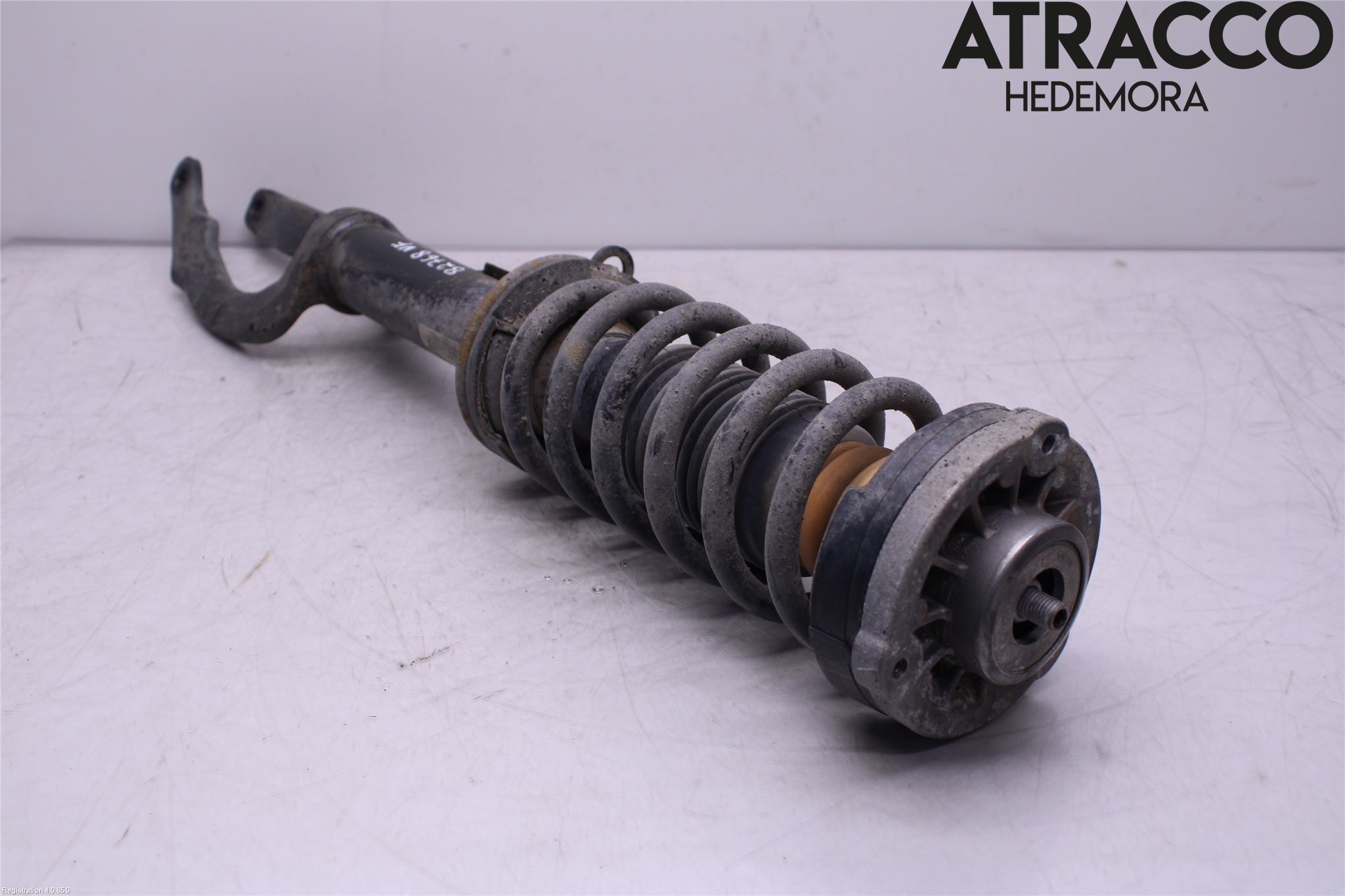 BMW 5 F10/F11/F18 09-17 Fjäderben Fram Vänster