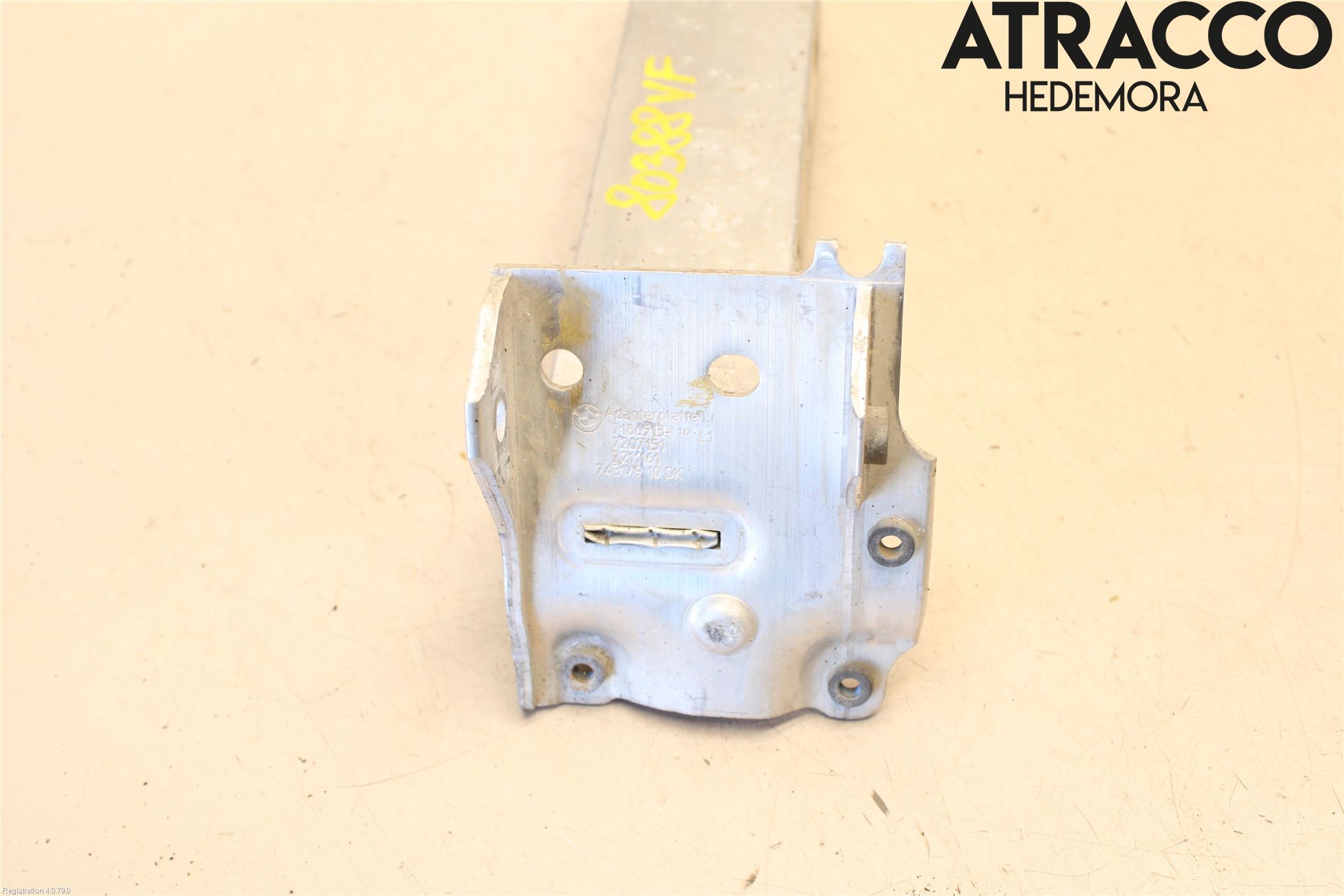 BMW 5 F10/F11/F18 09-17 Stötfångarbärjärn Fram