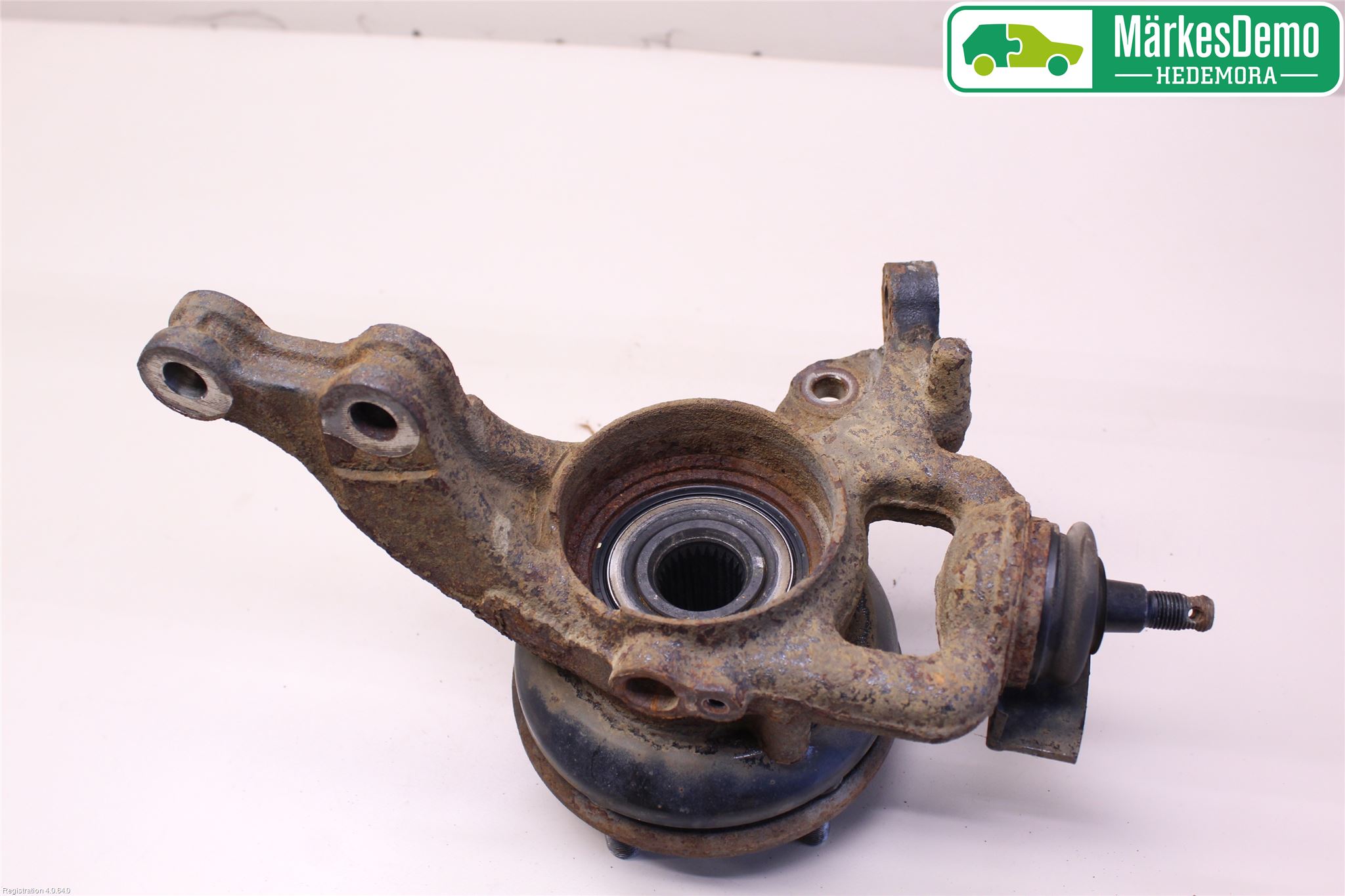 Kia CEED 06-12 Styrspindel Lagerhus Hö