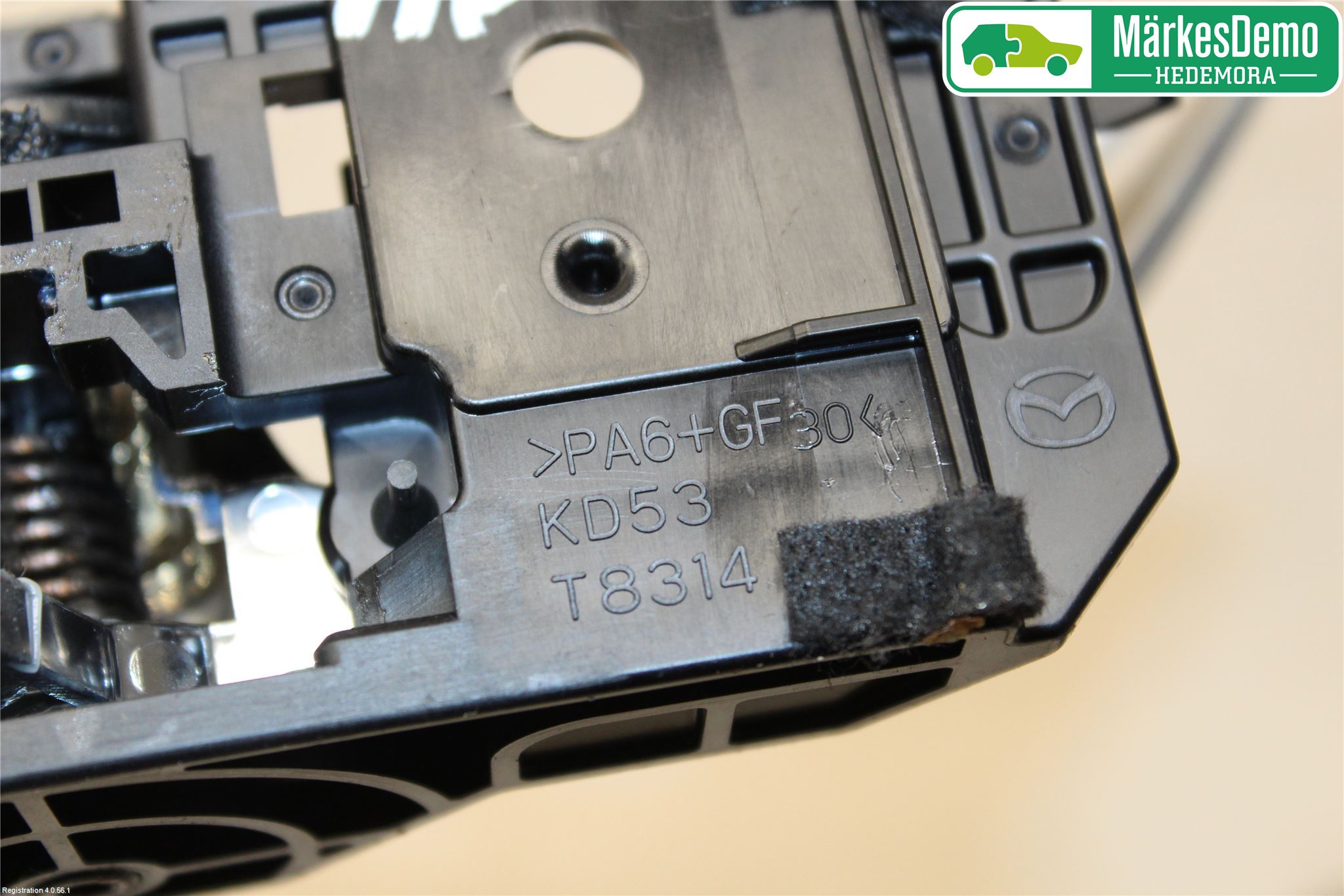 Mazda CX-5 17- Dörrhandtag Inre Hö