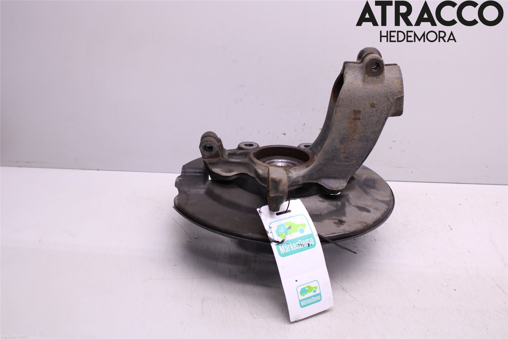 Ford FOCUS 11-14 Styrspindel Lagerhus Hö