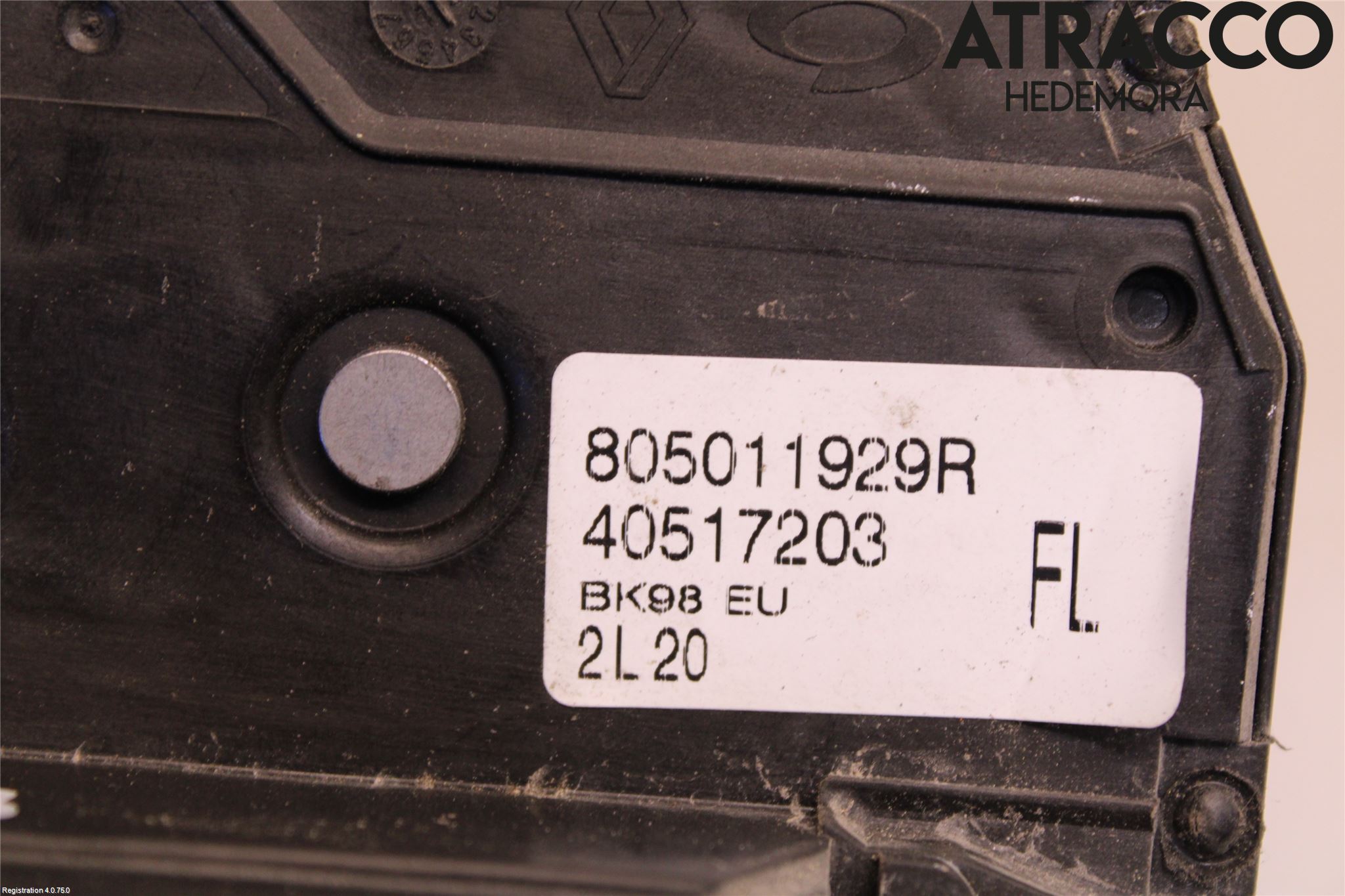 Renault CLIO IV 12-16 Låskista-Dörrlås