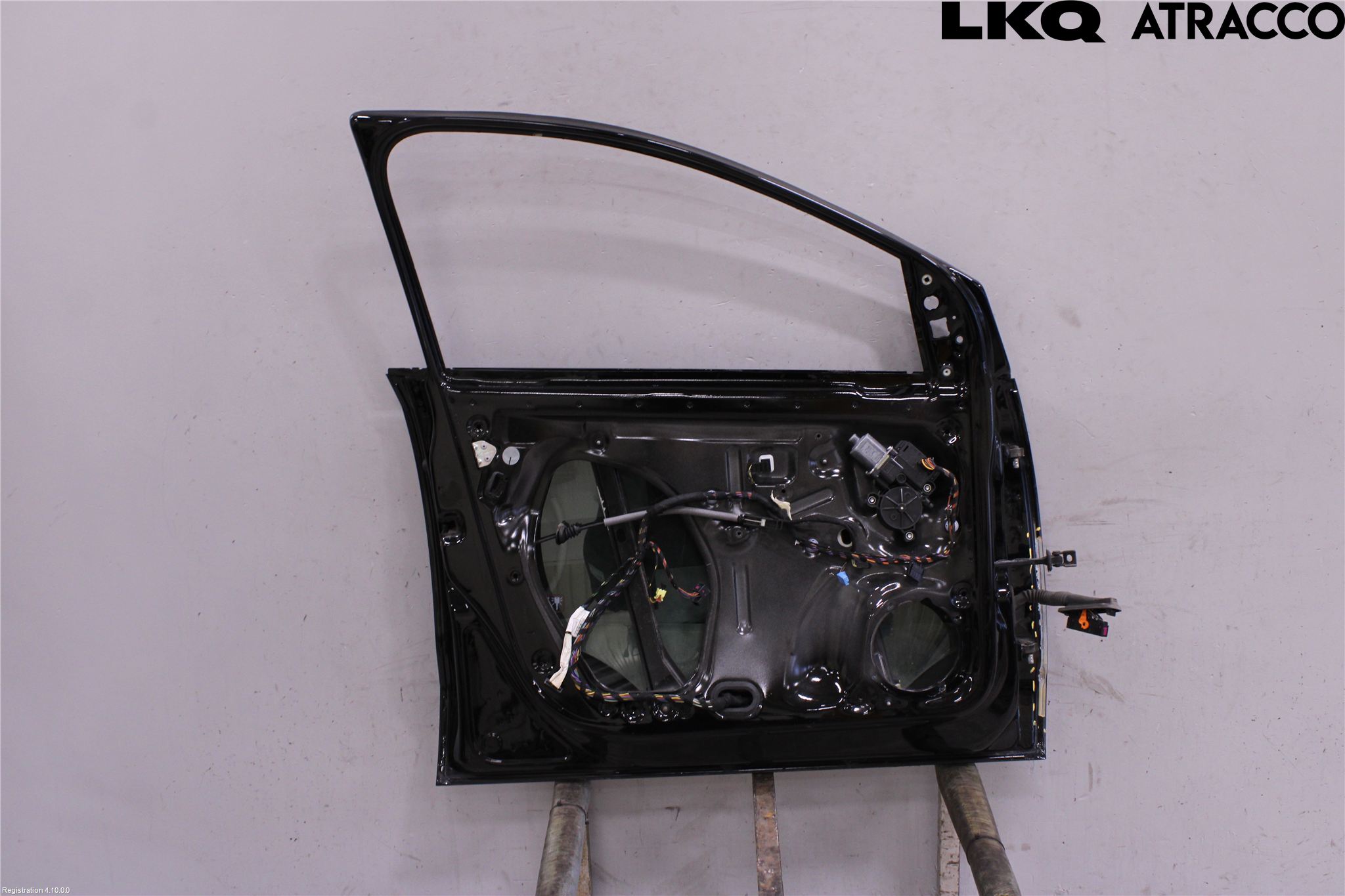 Volkswagen VW POLO 10-17 Dörr Fram Vänster