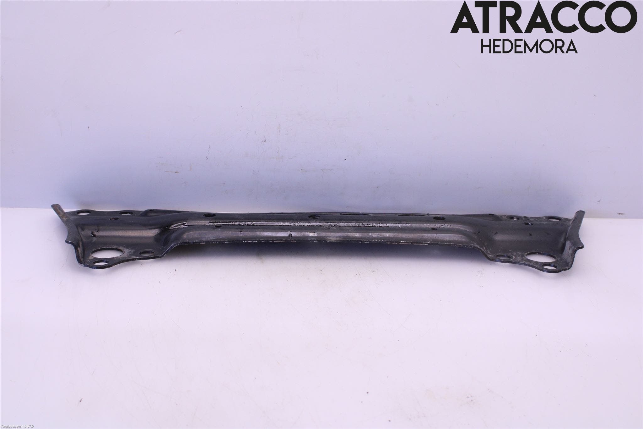 Toyota AURIS 13-19 Kylarfäste-Ram-Balk