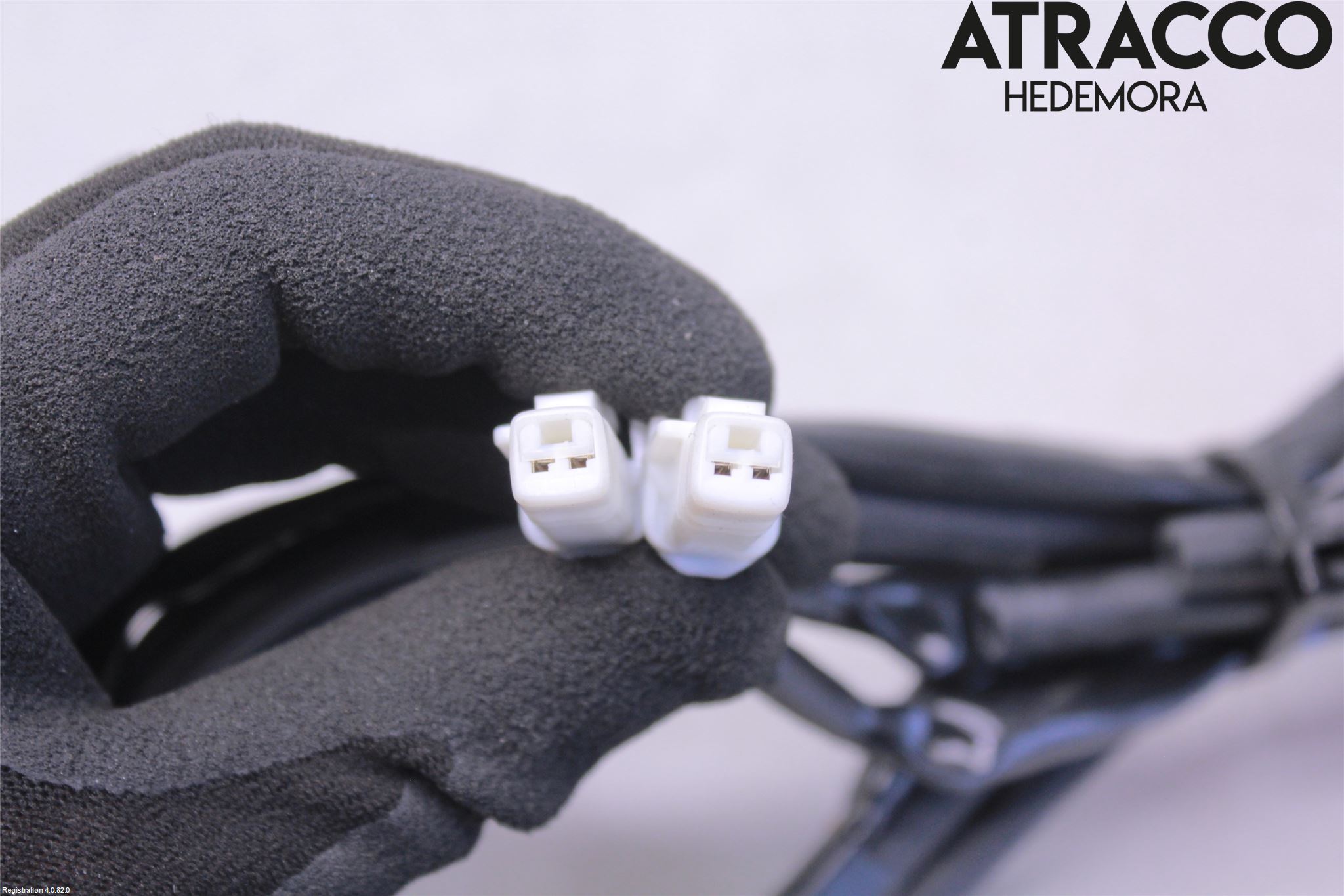 Toyota RAV4 19- Spolarmunstycke Rutor