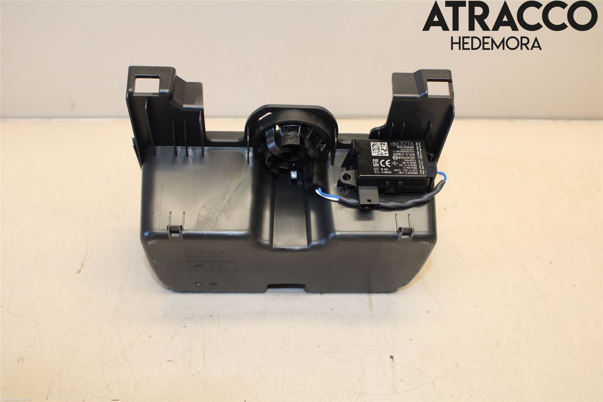 Opel INSIGNIA 17- Mugghållare