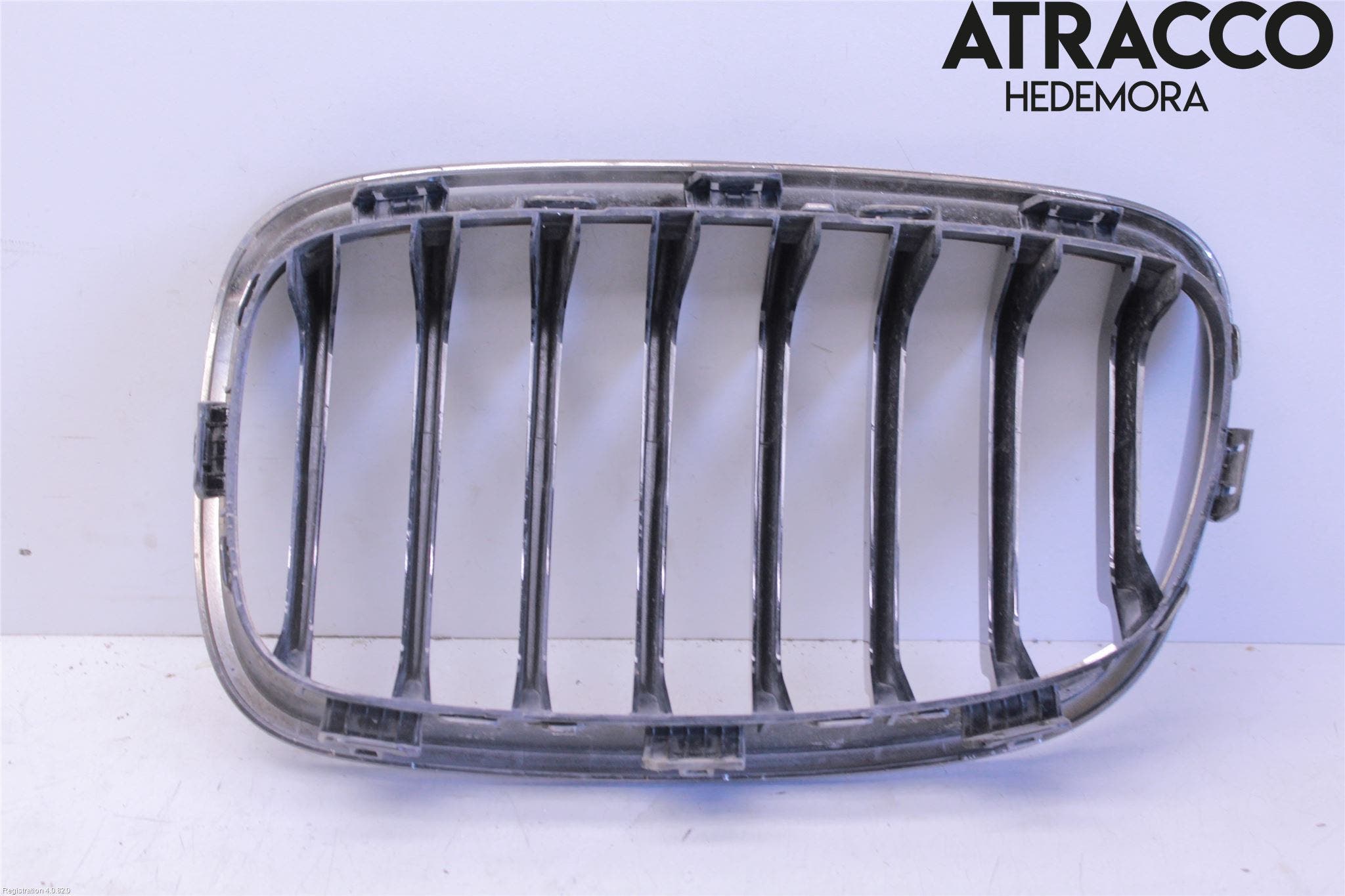 BMW 1 F20/F21 11-19 Grilldel Höger