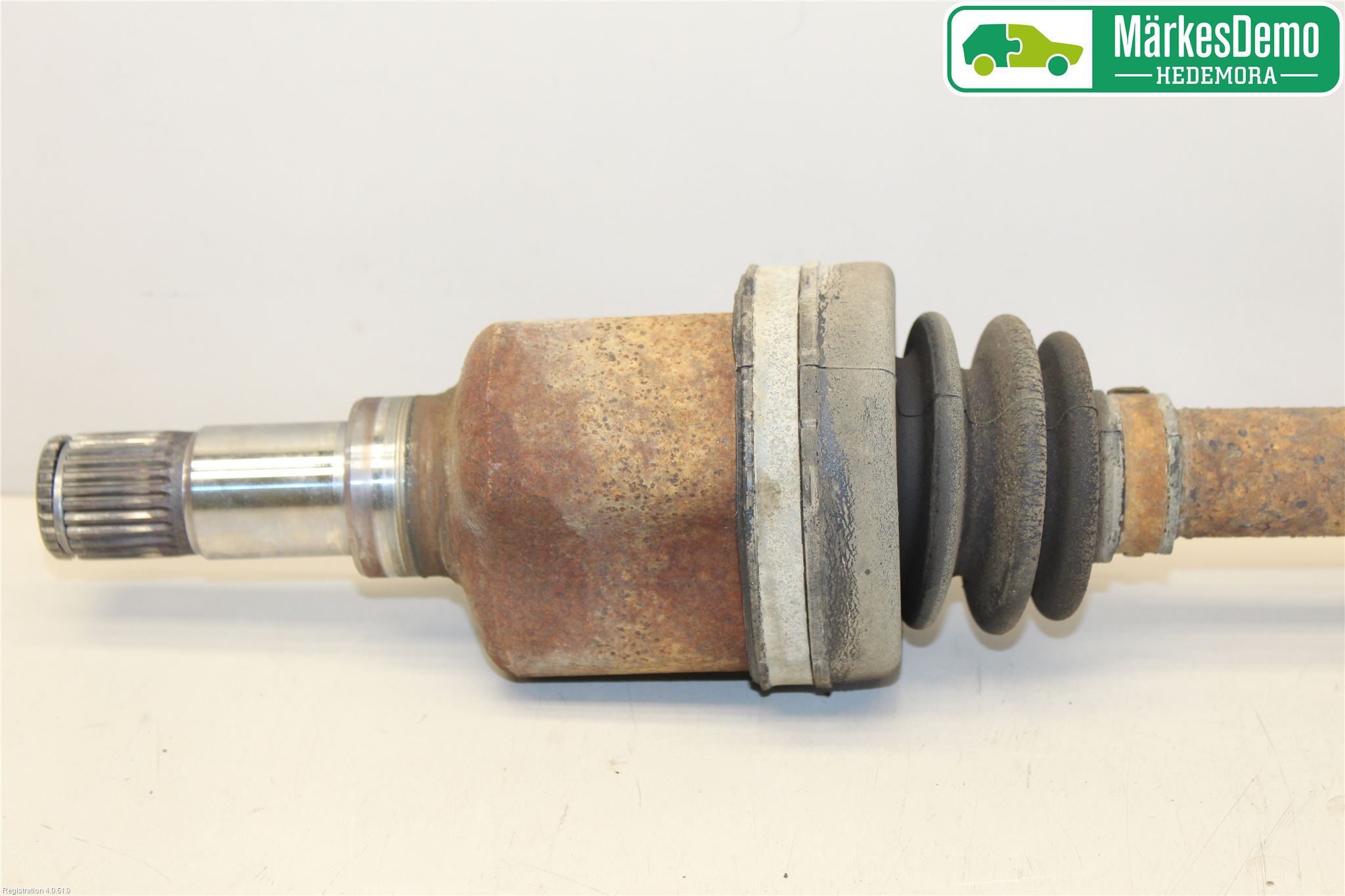 Ford FOCUS 08-11 Drivaxel Fram Vänster
