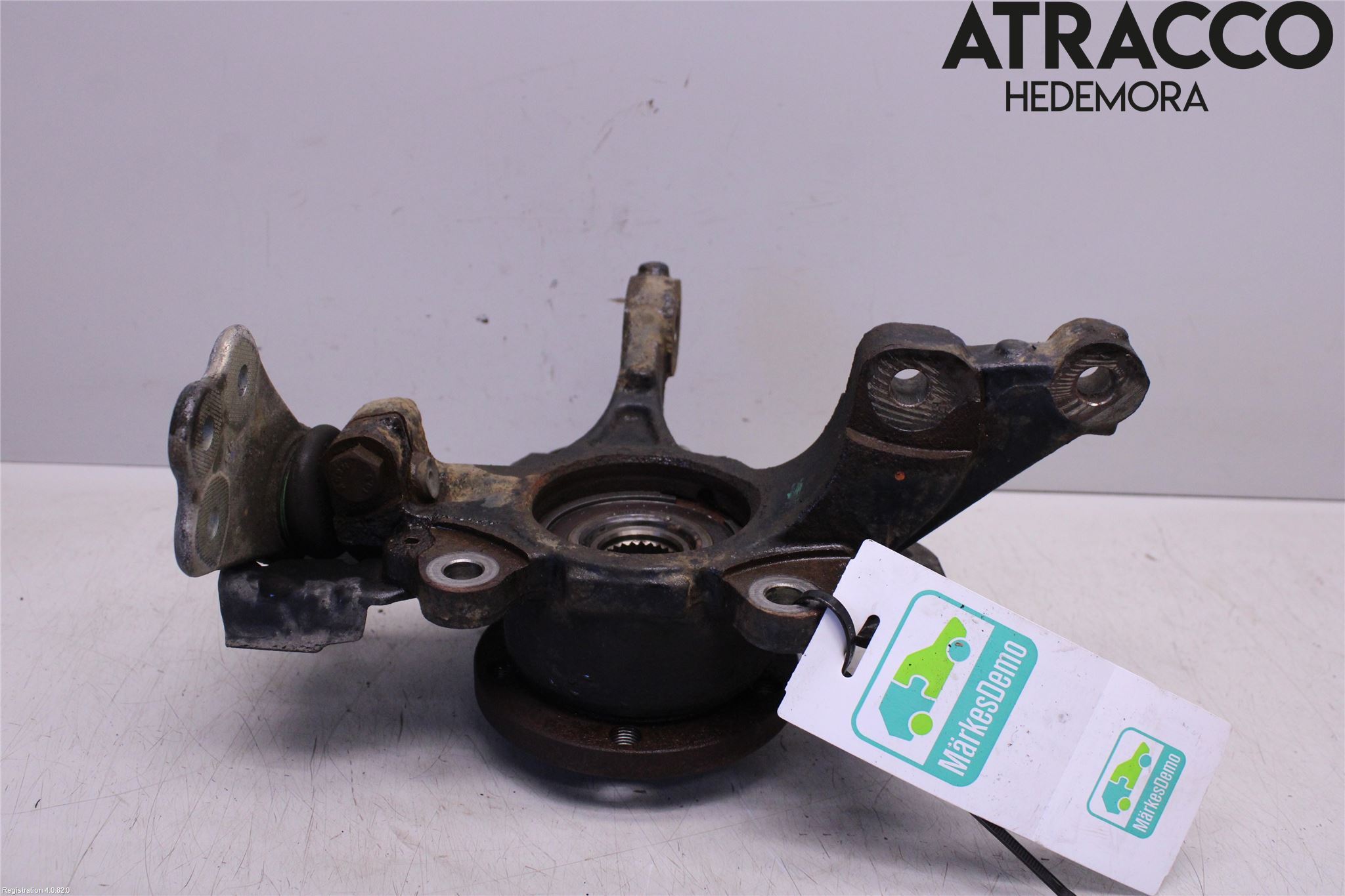 Fiat TIPO/CROSS 16- Styrspindel Lagerhus Vä