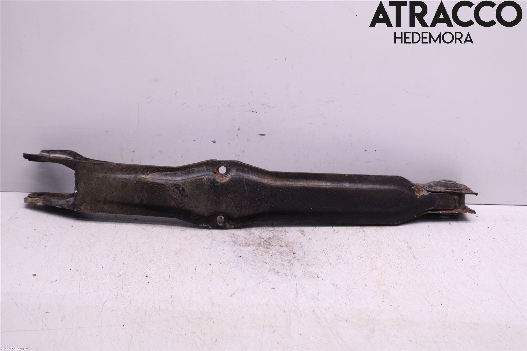 Alfa 33 Bärarm Fram Undre Vä