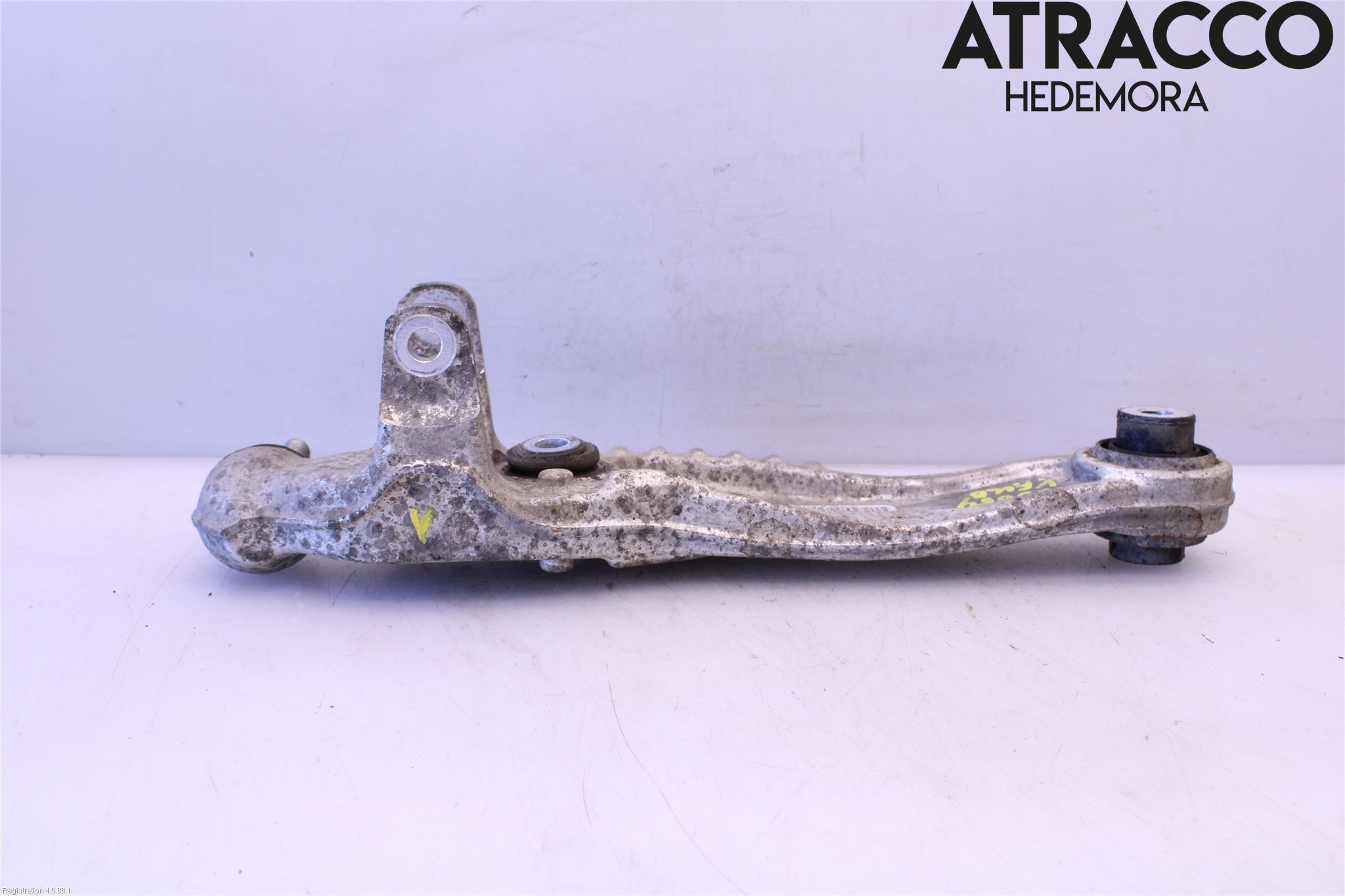 Jaguar F-PACE Bärarm Fram Undre Vä