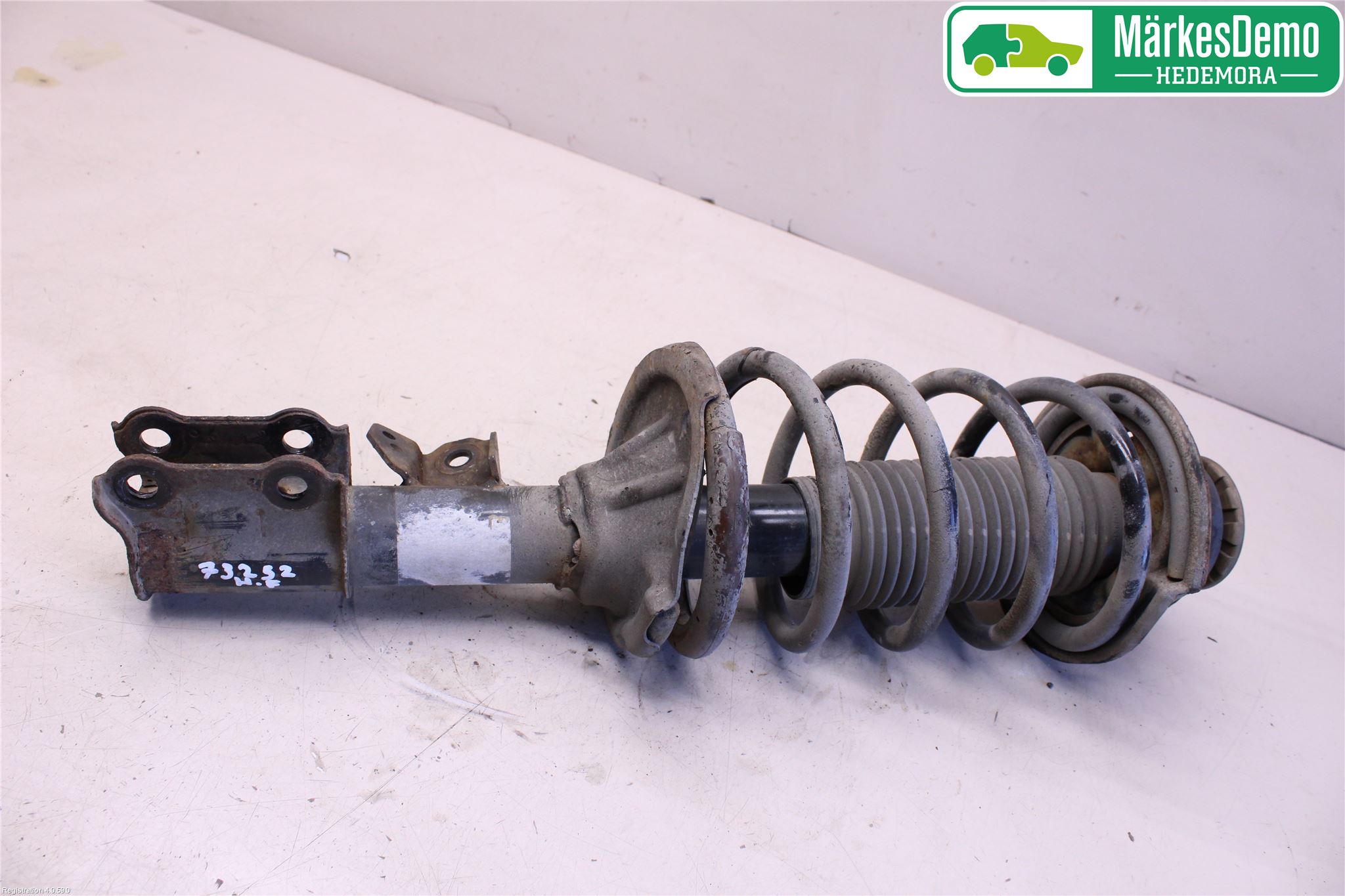 Kia PICANTO    04-11 Fjäderben Fram Höger